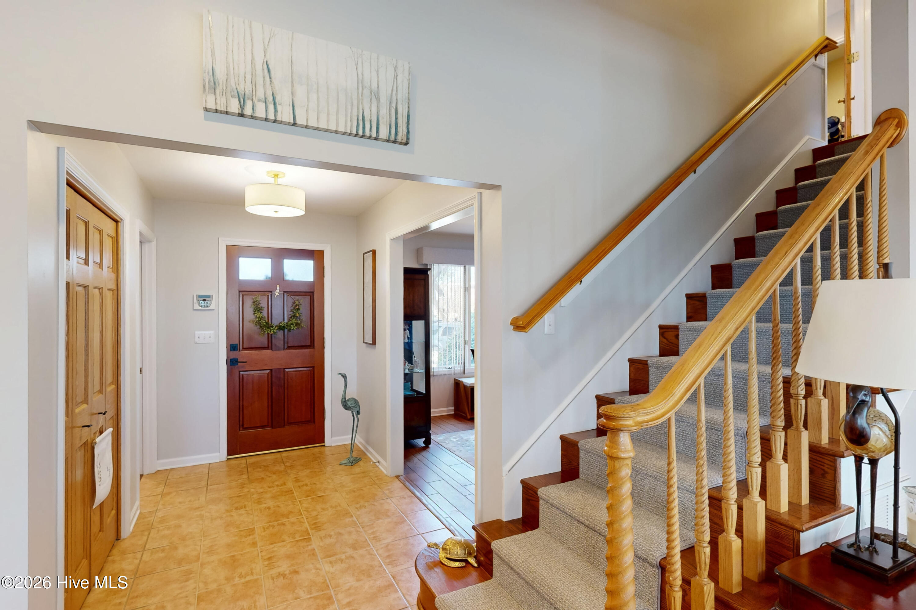 100559840 | Photo 11