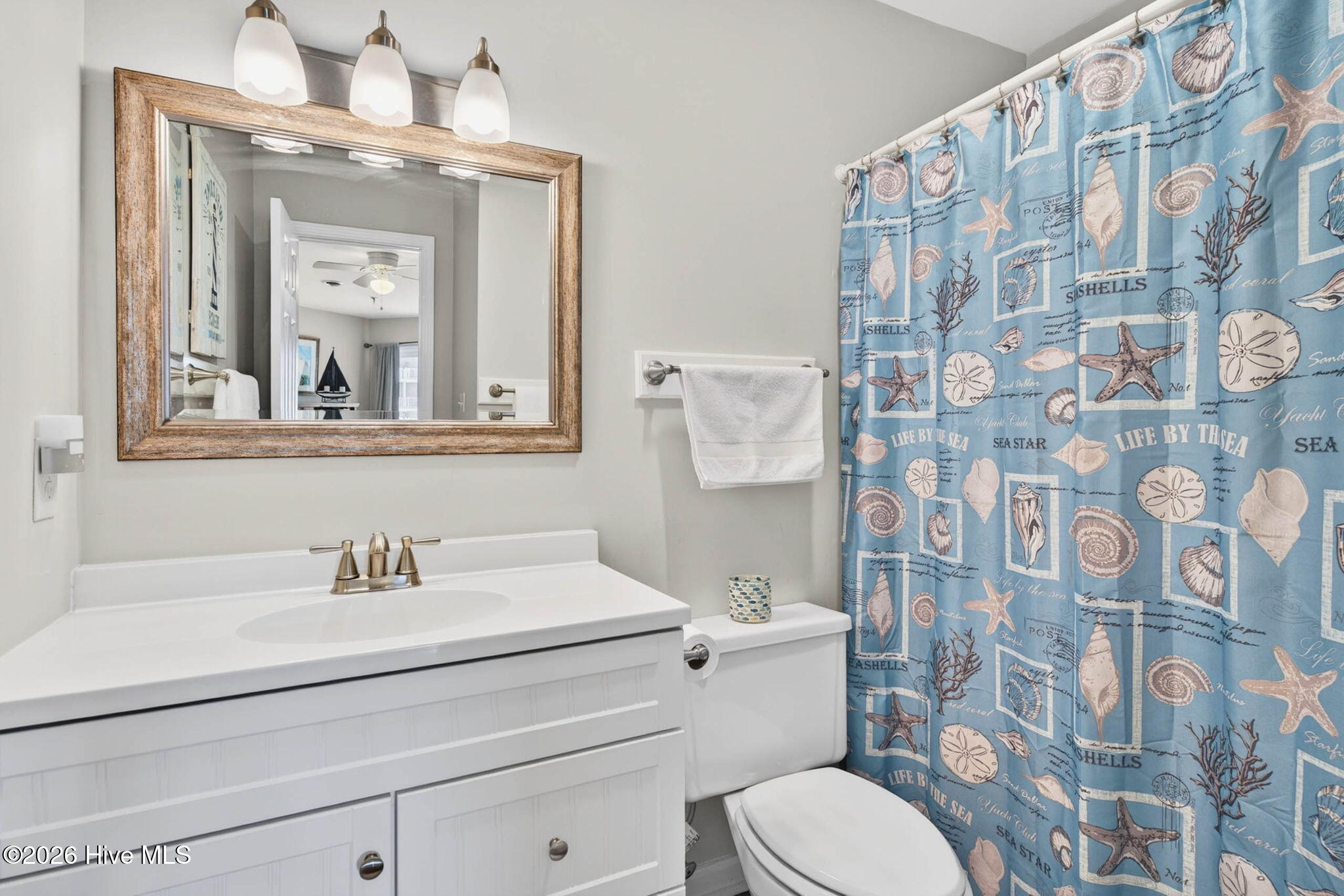 100570514 | Photo 29