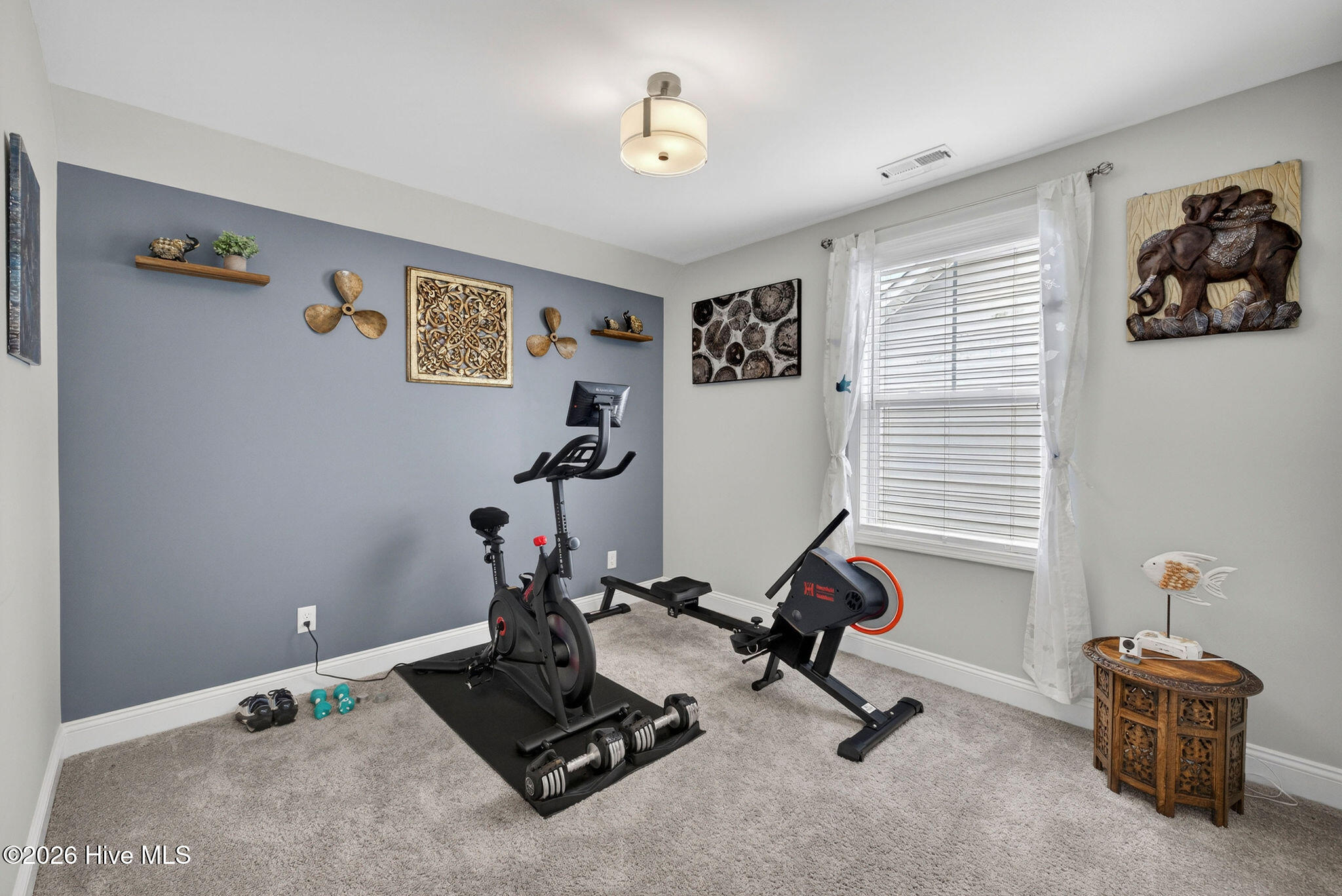 100570074 | Photo 27