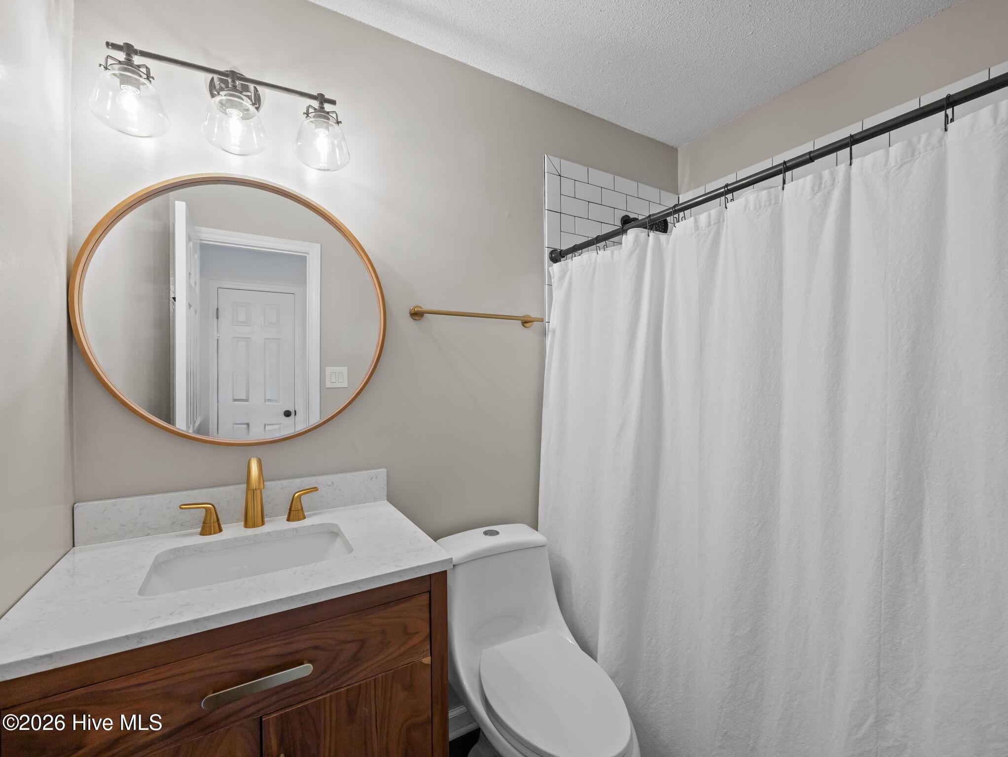 100563237 | Photo 10