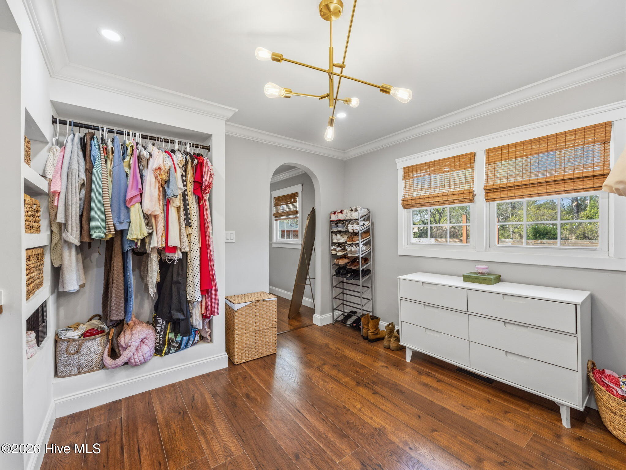 100564380 | Photo 18