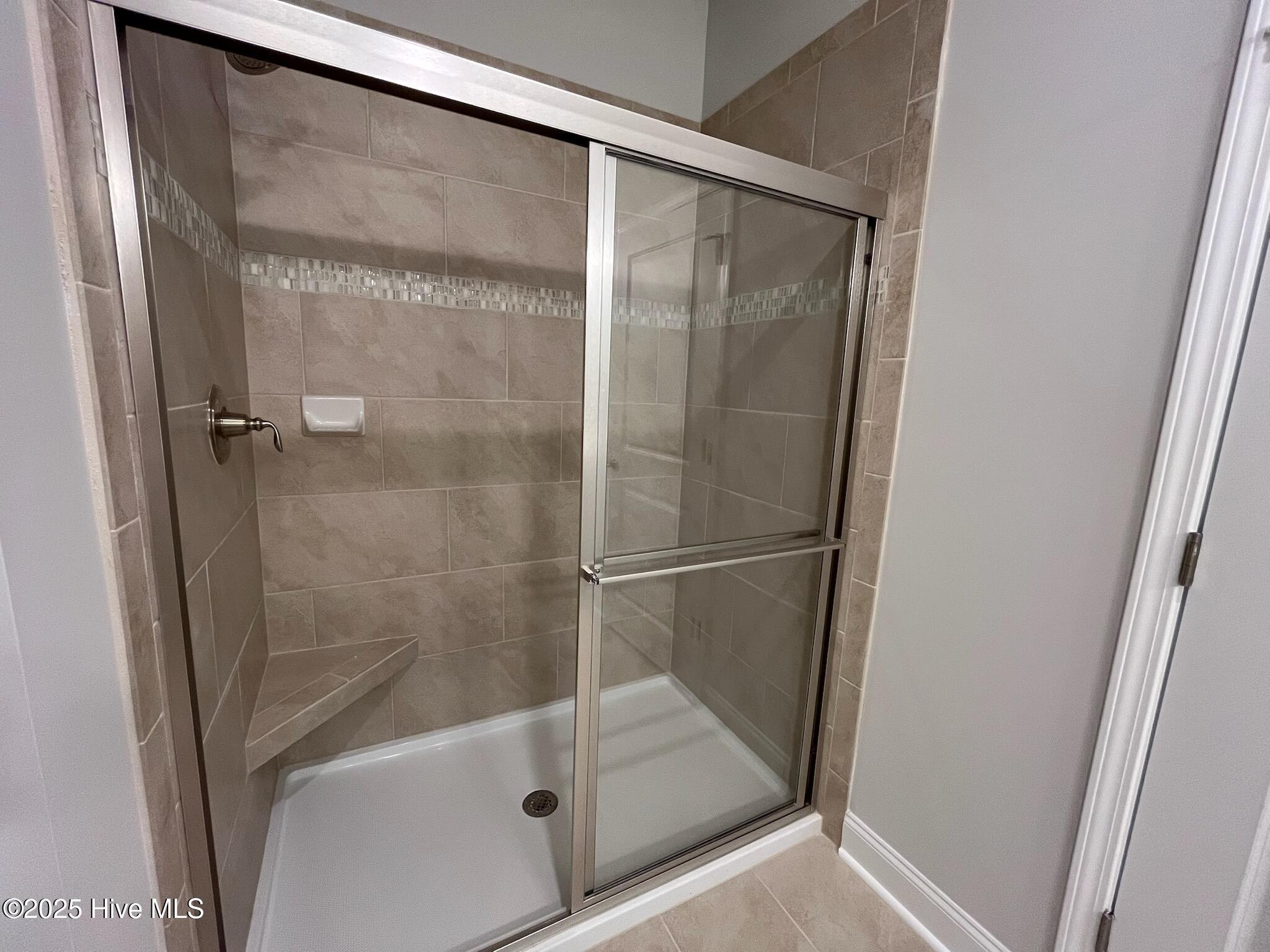 100420761 | Photo 18