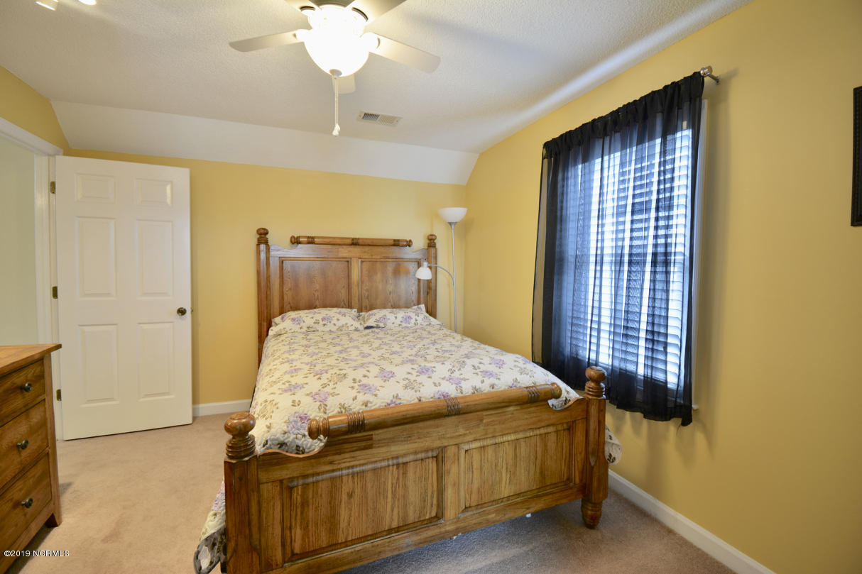 100504297 | Photo 26