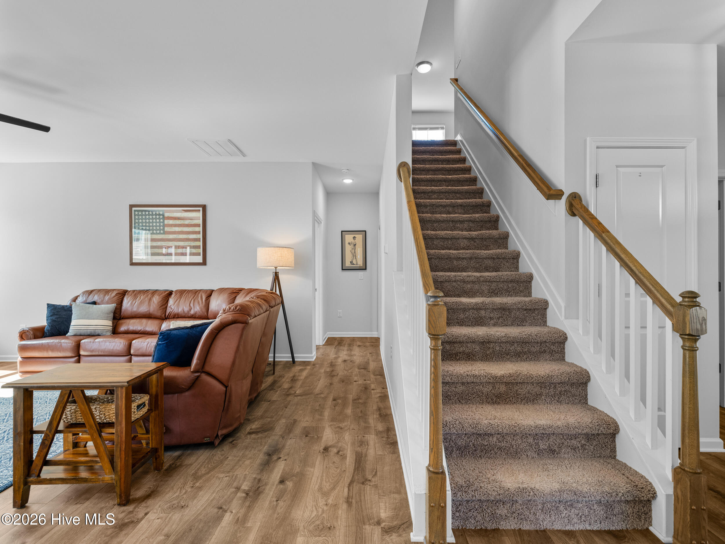 100557695 | Photo 20