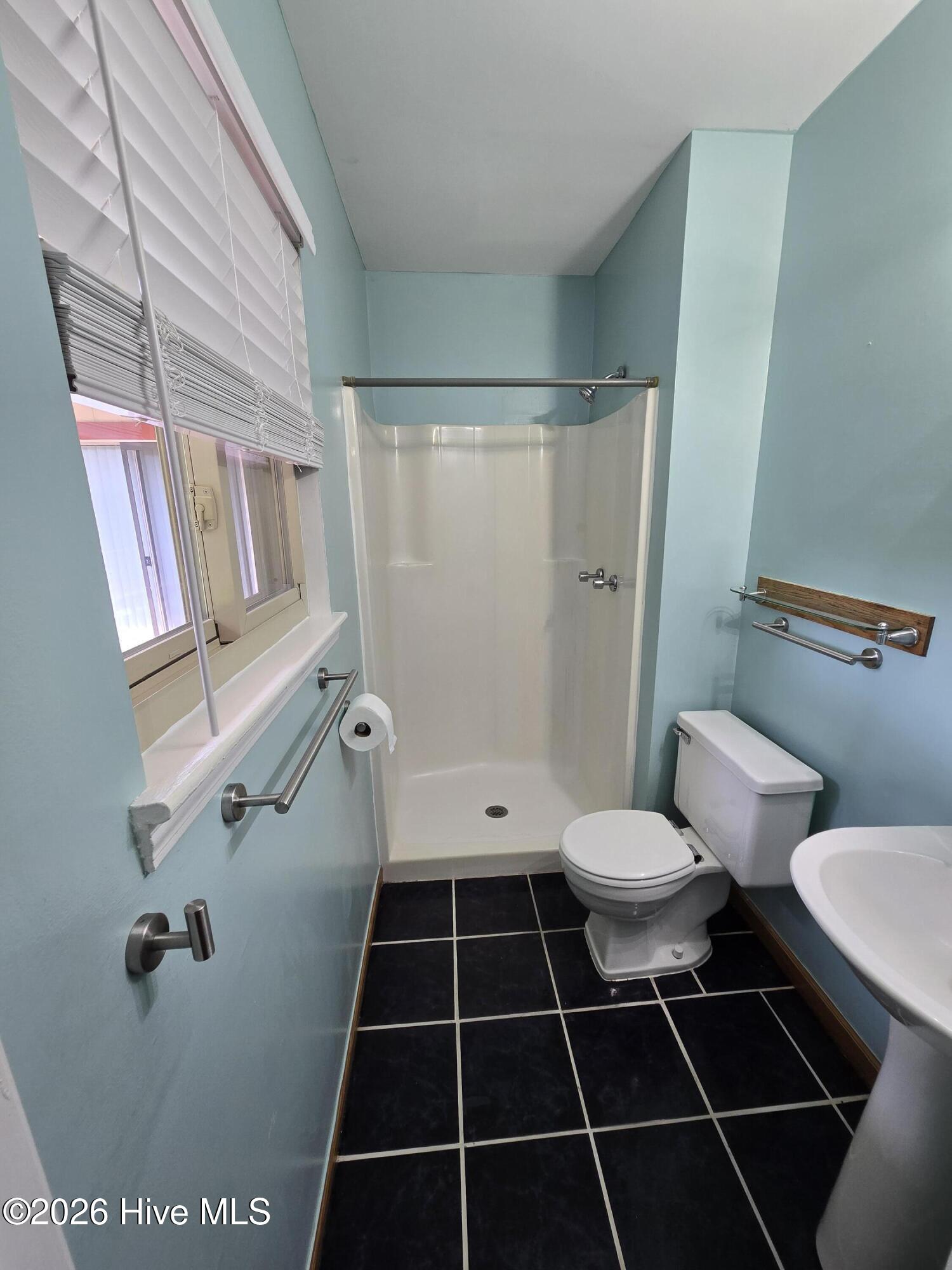 100568111 | Photo 15