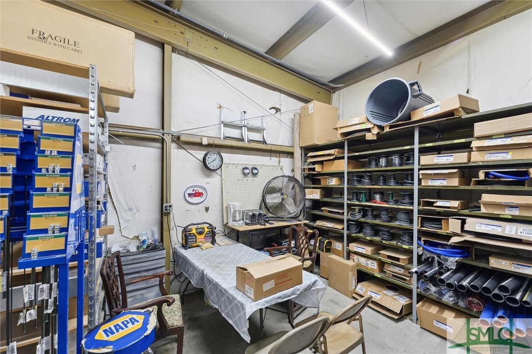 1564 Dean Forest Road, Savannah, GA, 31408