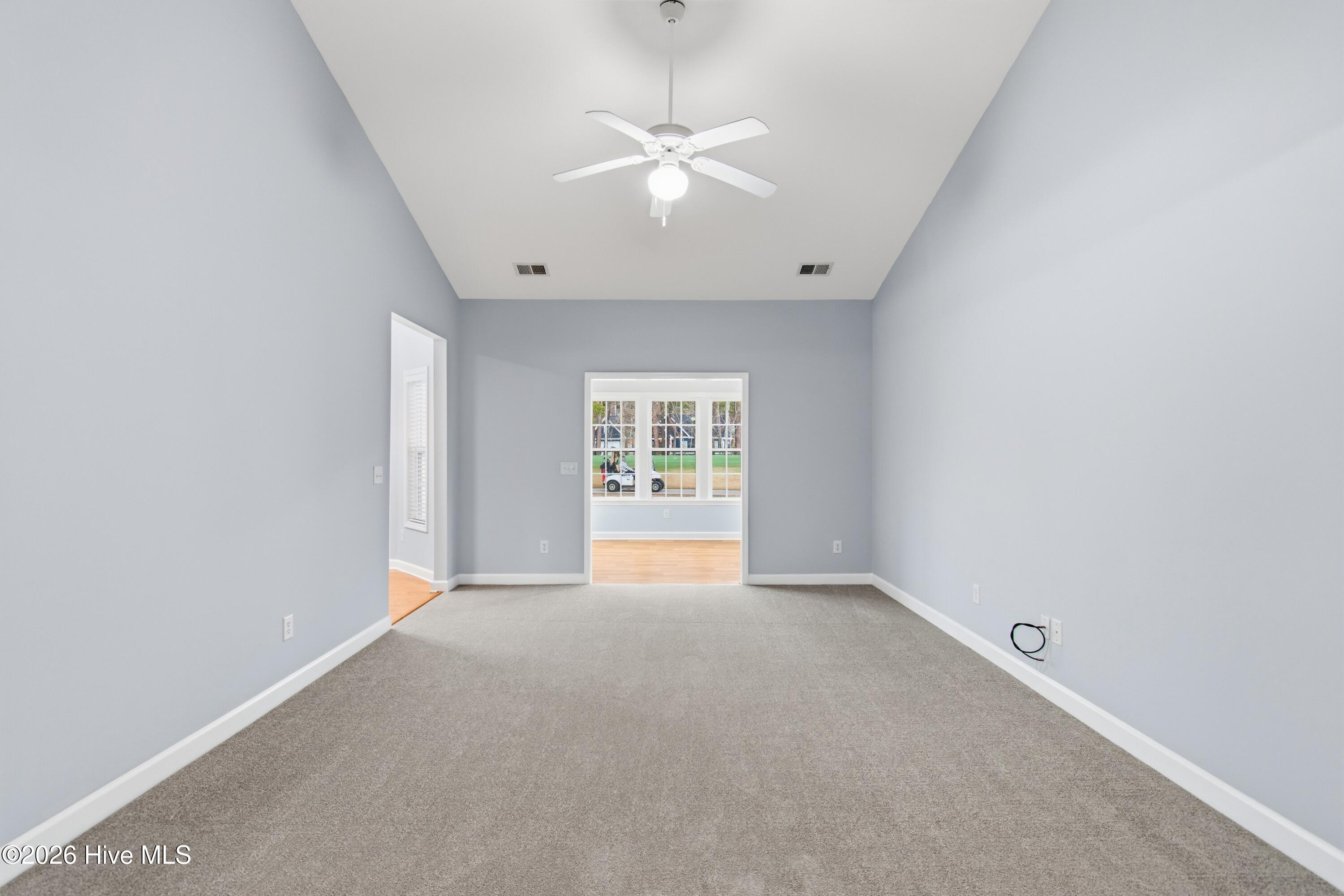 100555748 | Photo 17