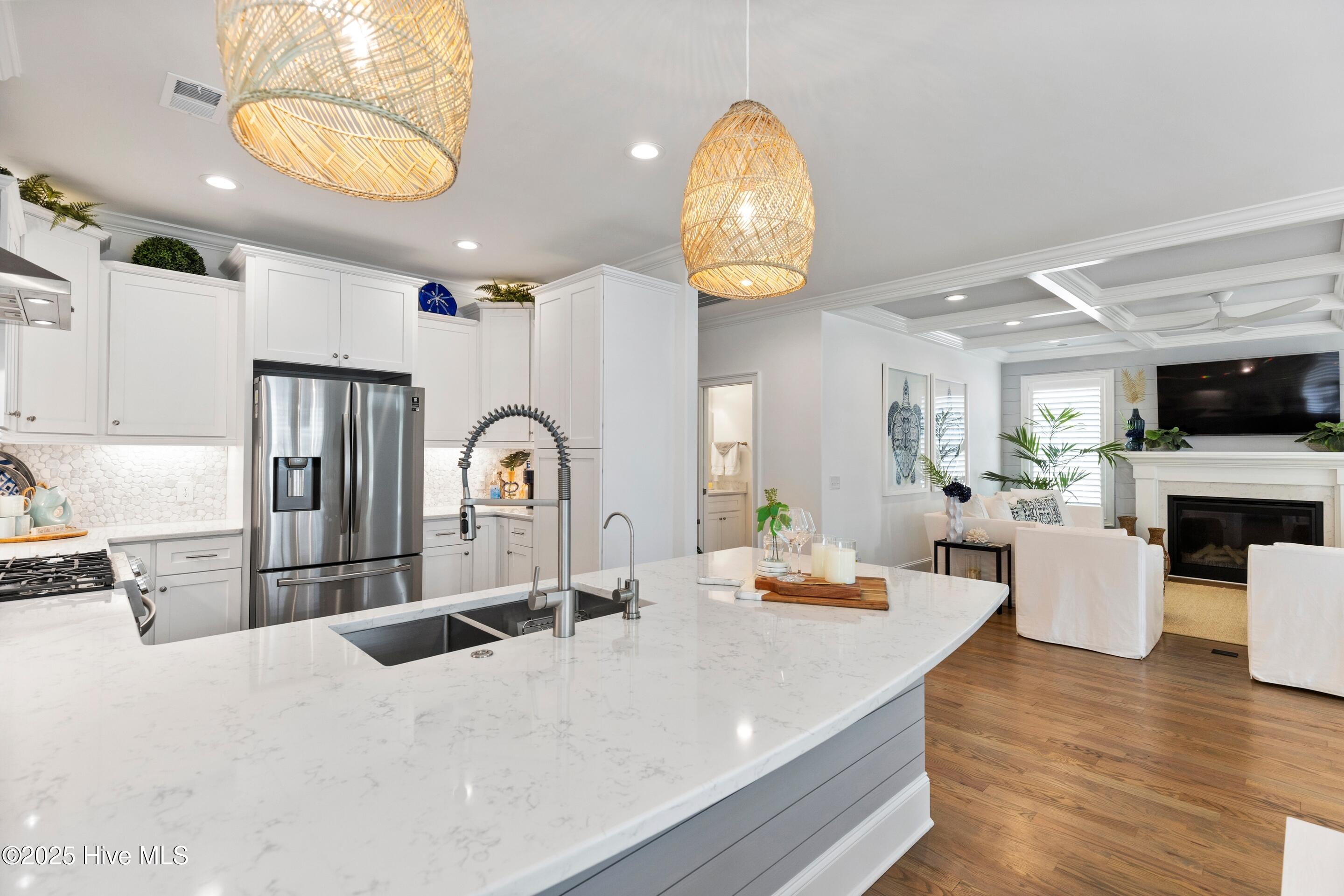 100532410 | Photo 20