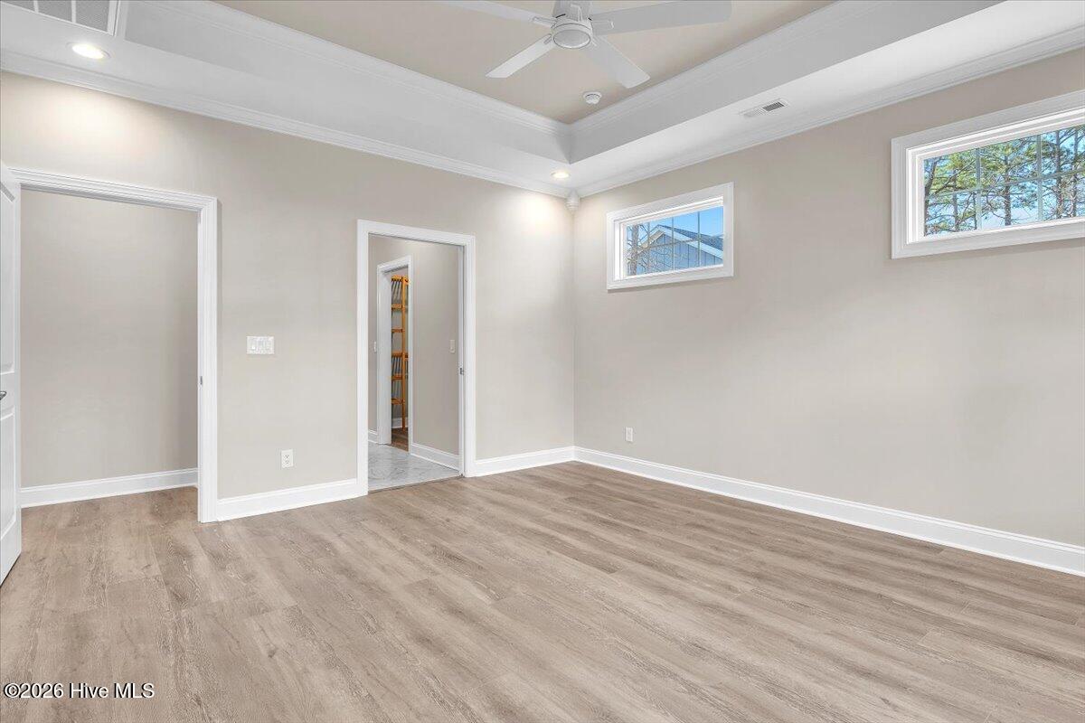 100524155 | Photo 29