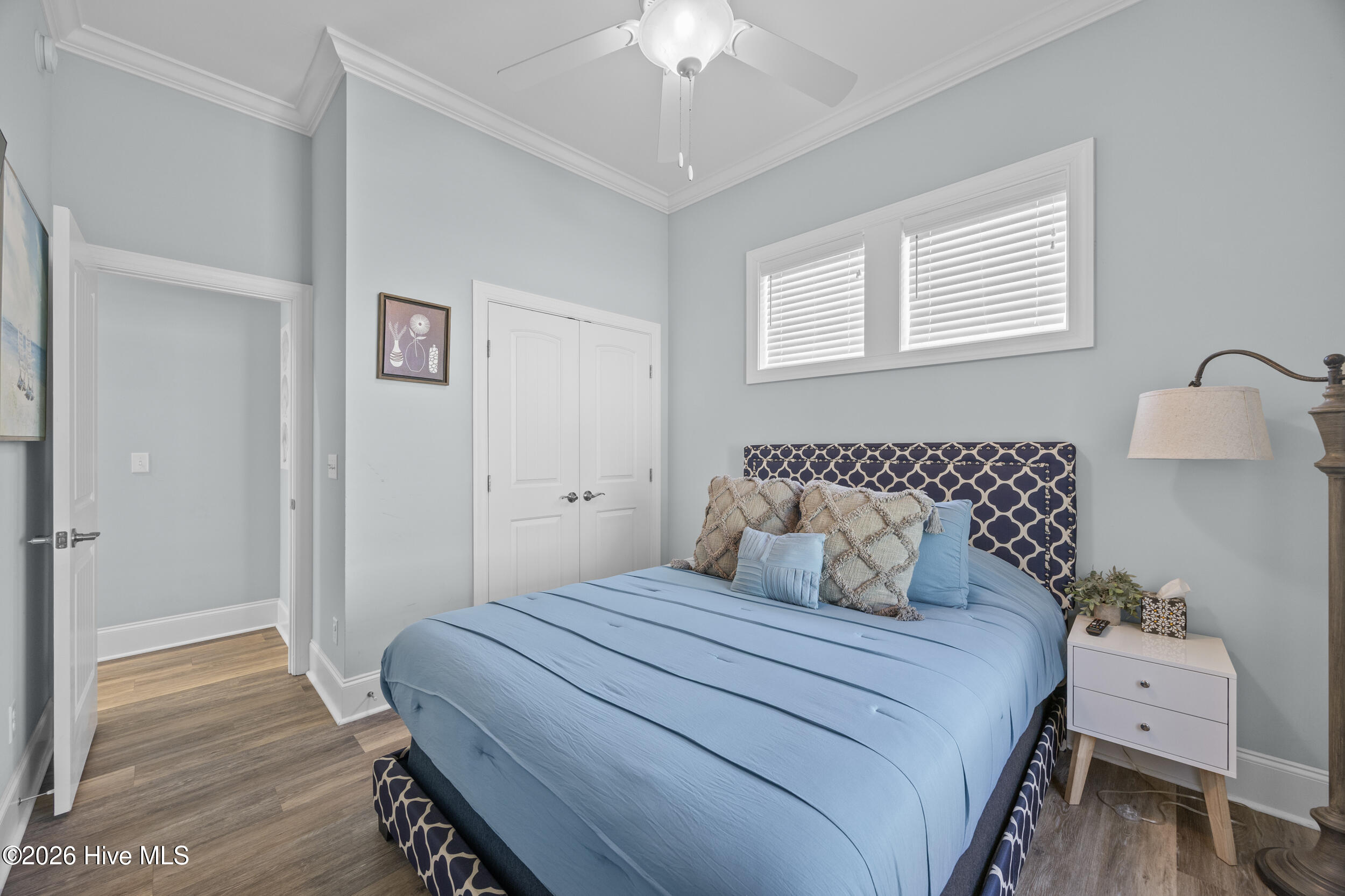 100562655 | Photo 39