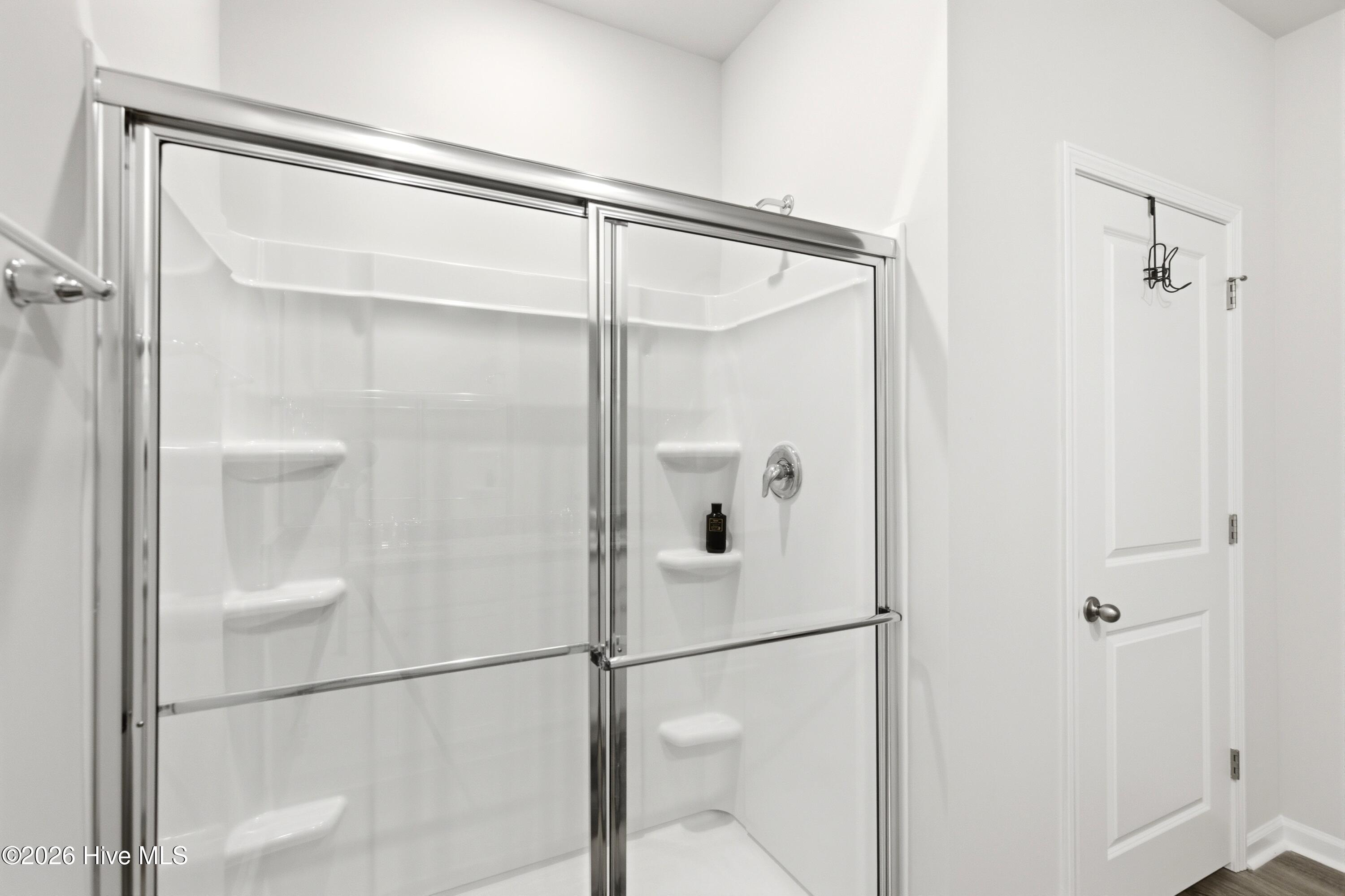 100563047 | Photo 37