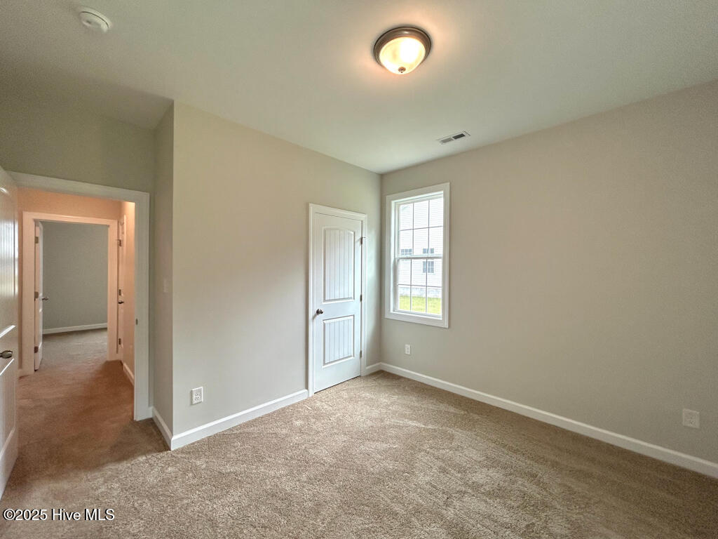 100513411 | Photo 36