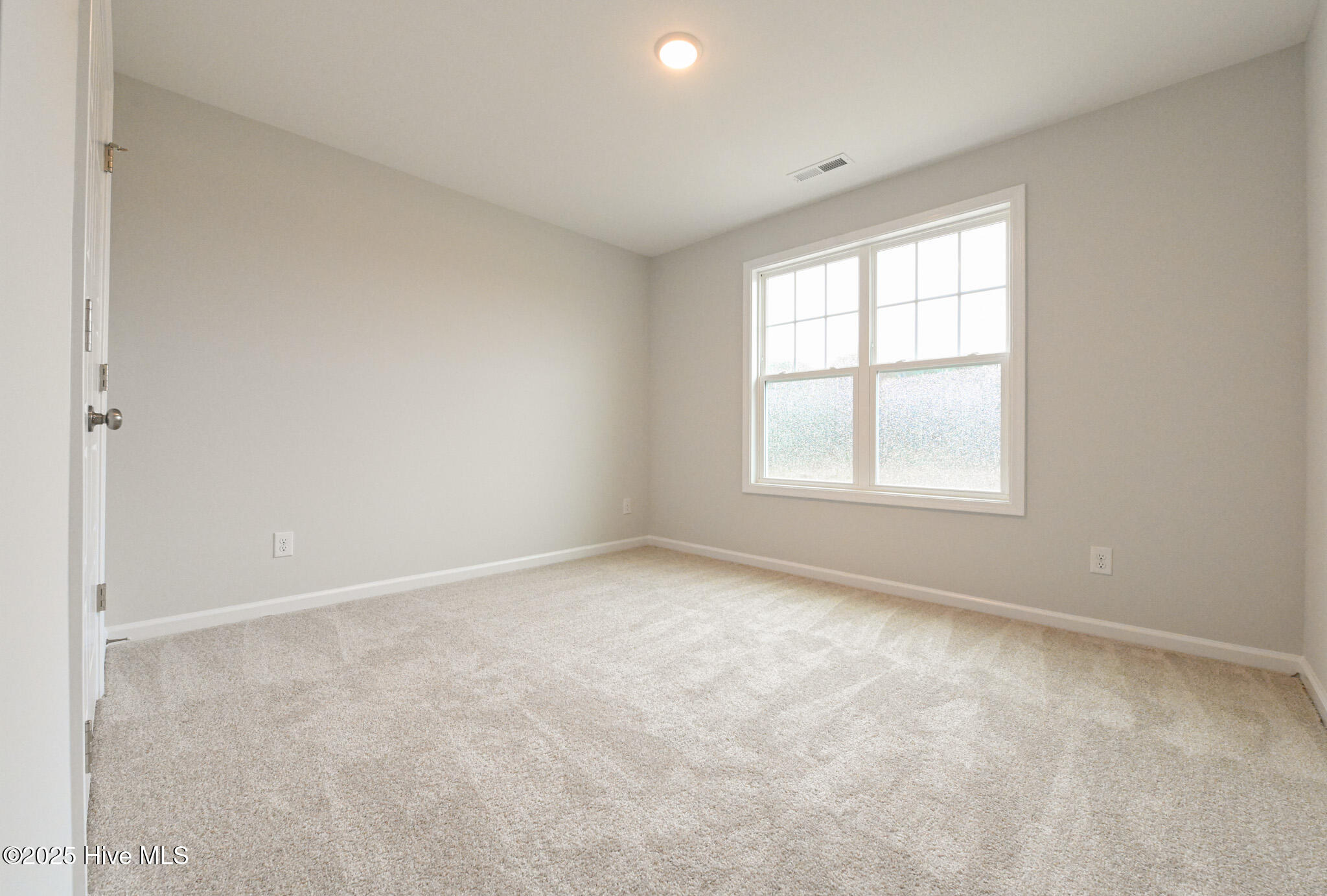 Undisclosed Address, La Grange, NC, 28551