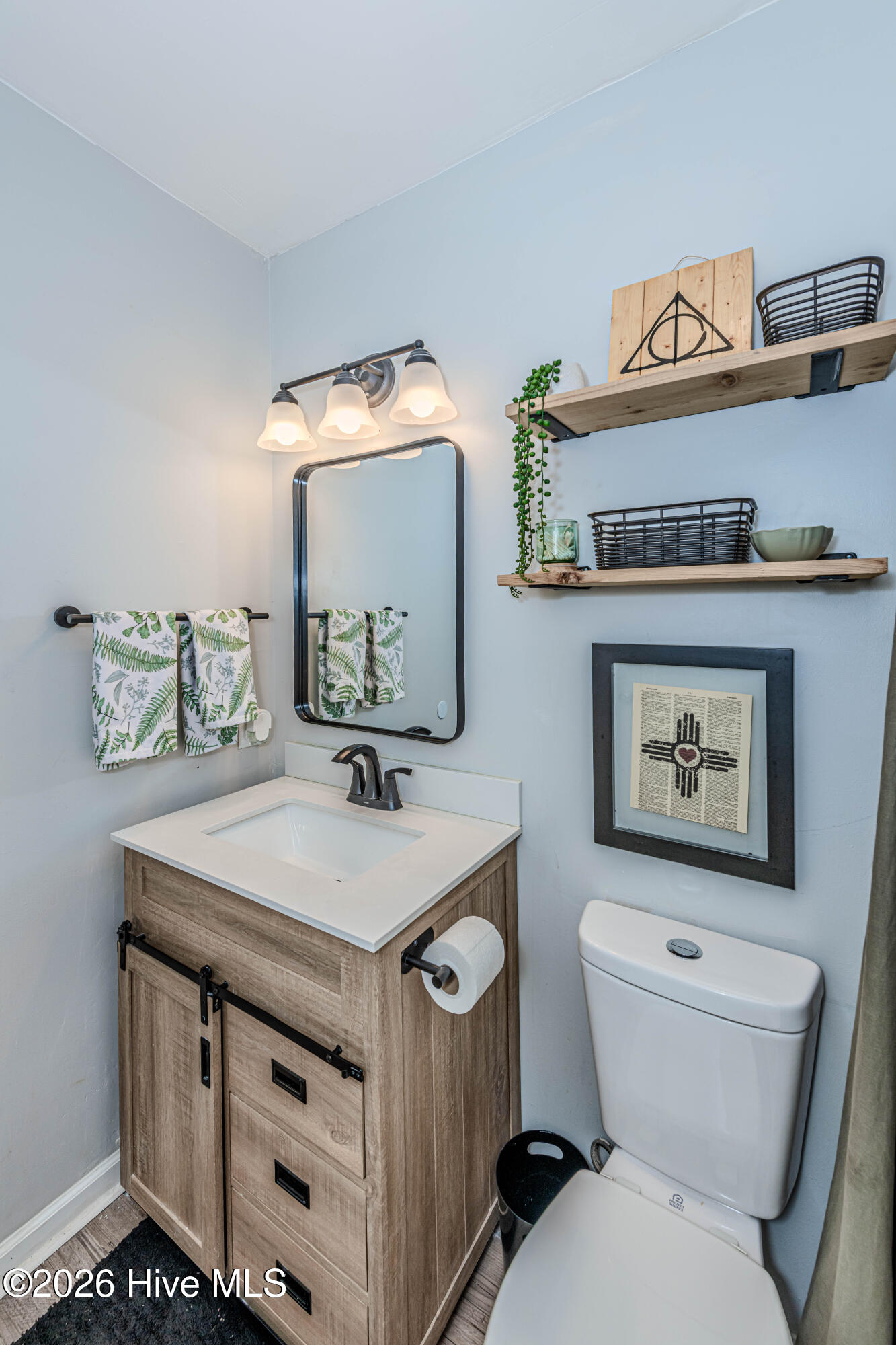 100569074 | Photo 52