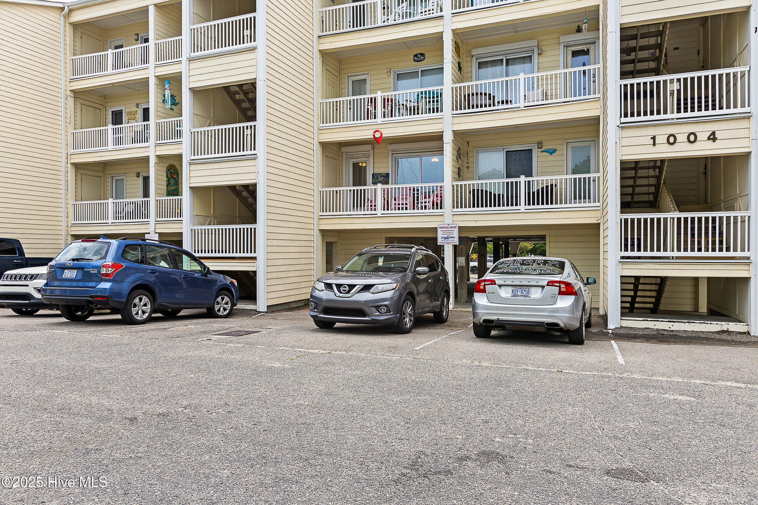 100514890 | Photo 28