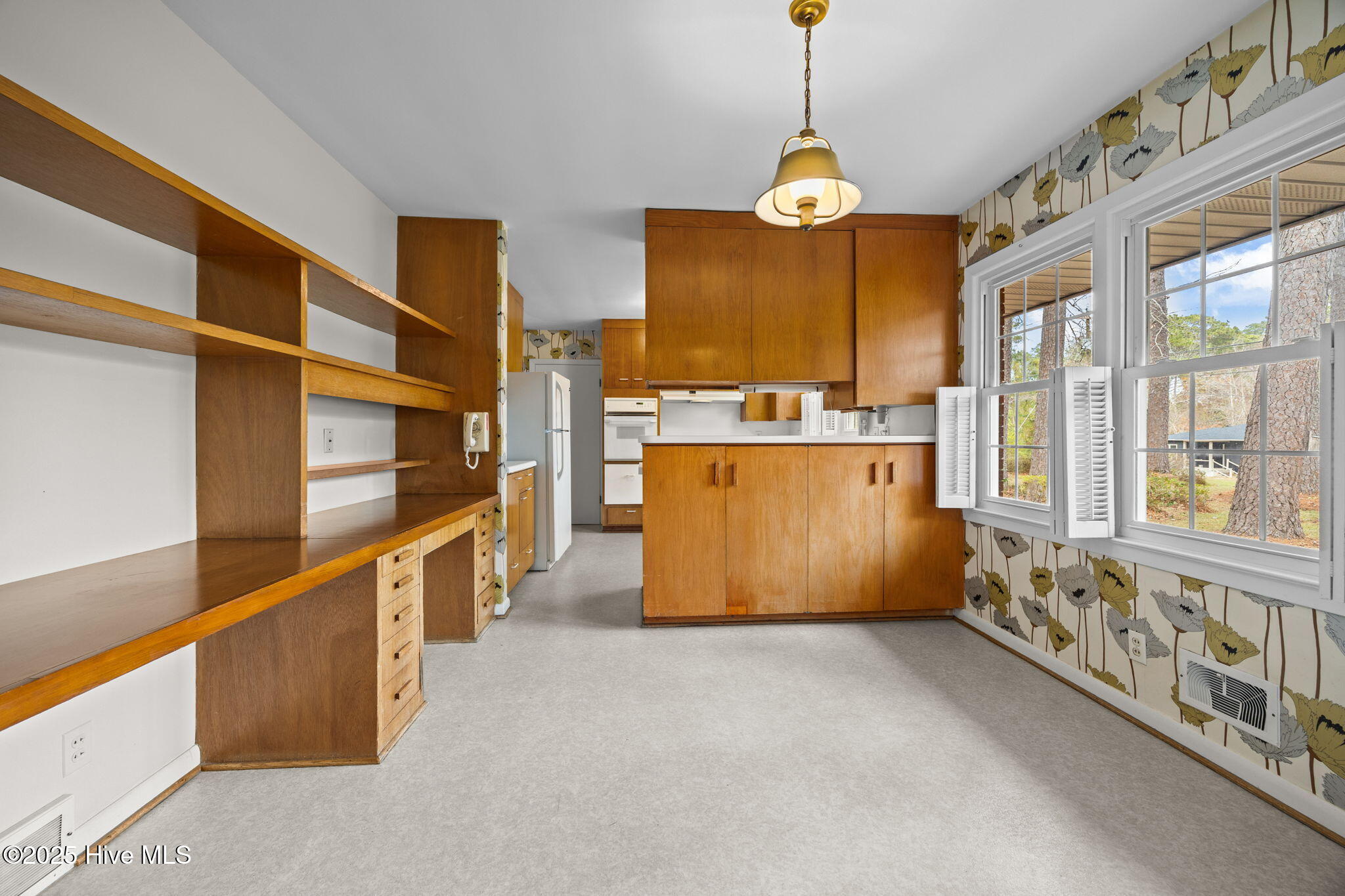 100544163 | Photo 16