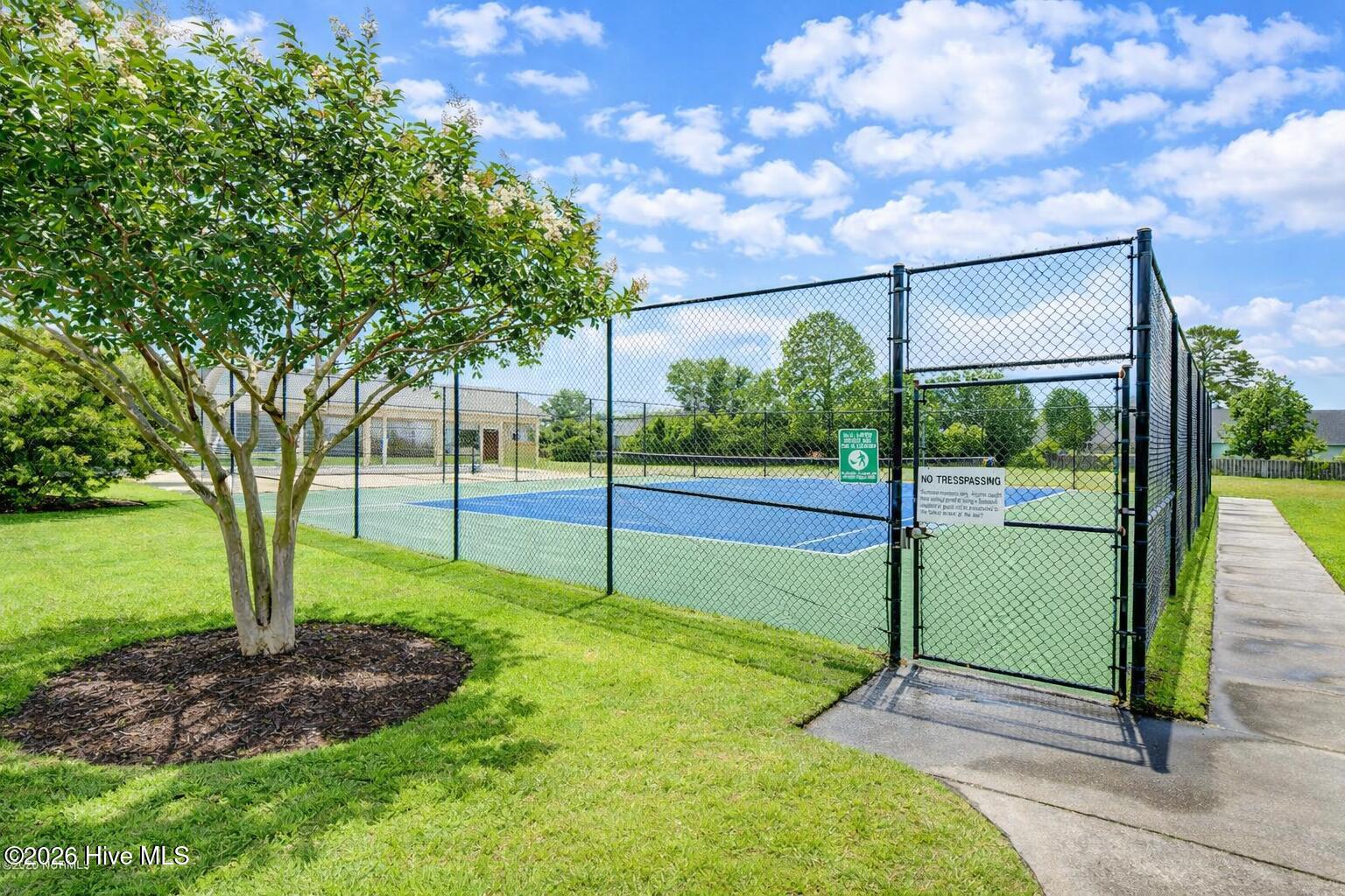 100543269 | Photo 36