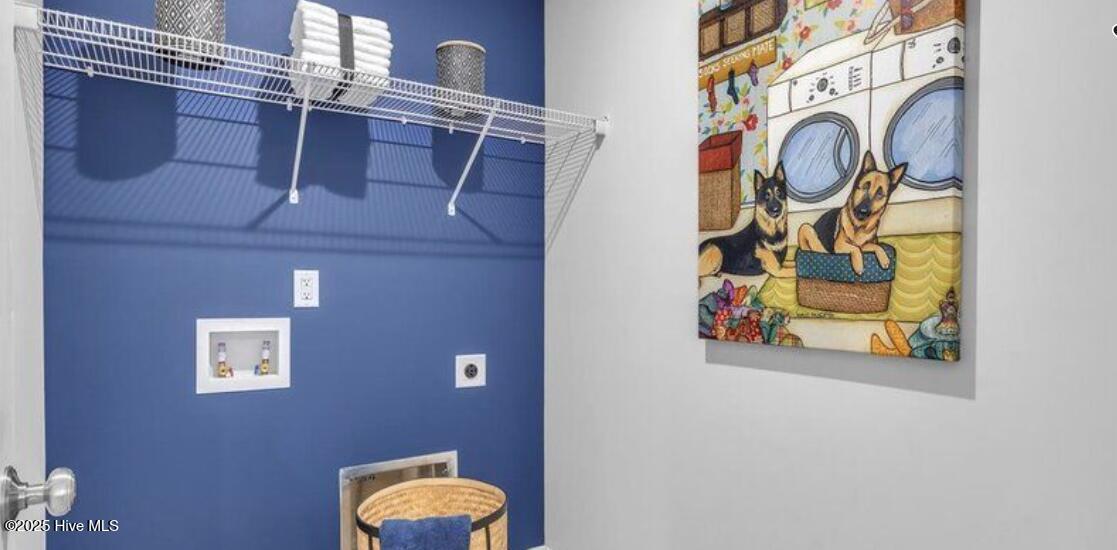 100555799 | Photo 23