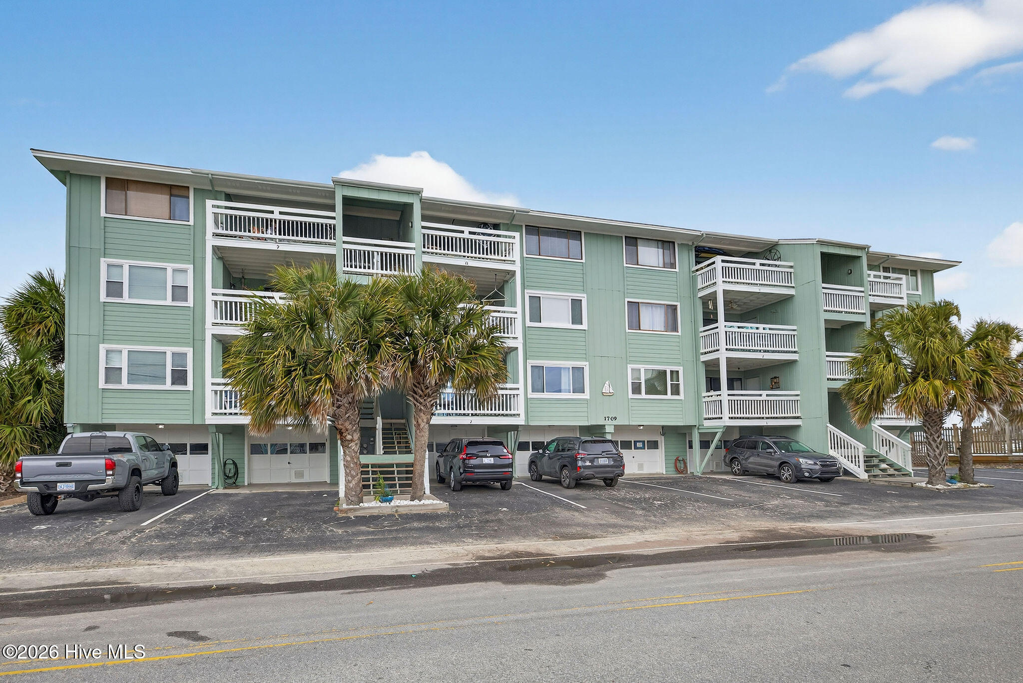 100554864 | Photo 30