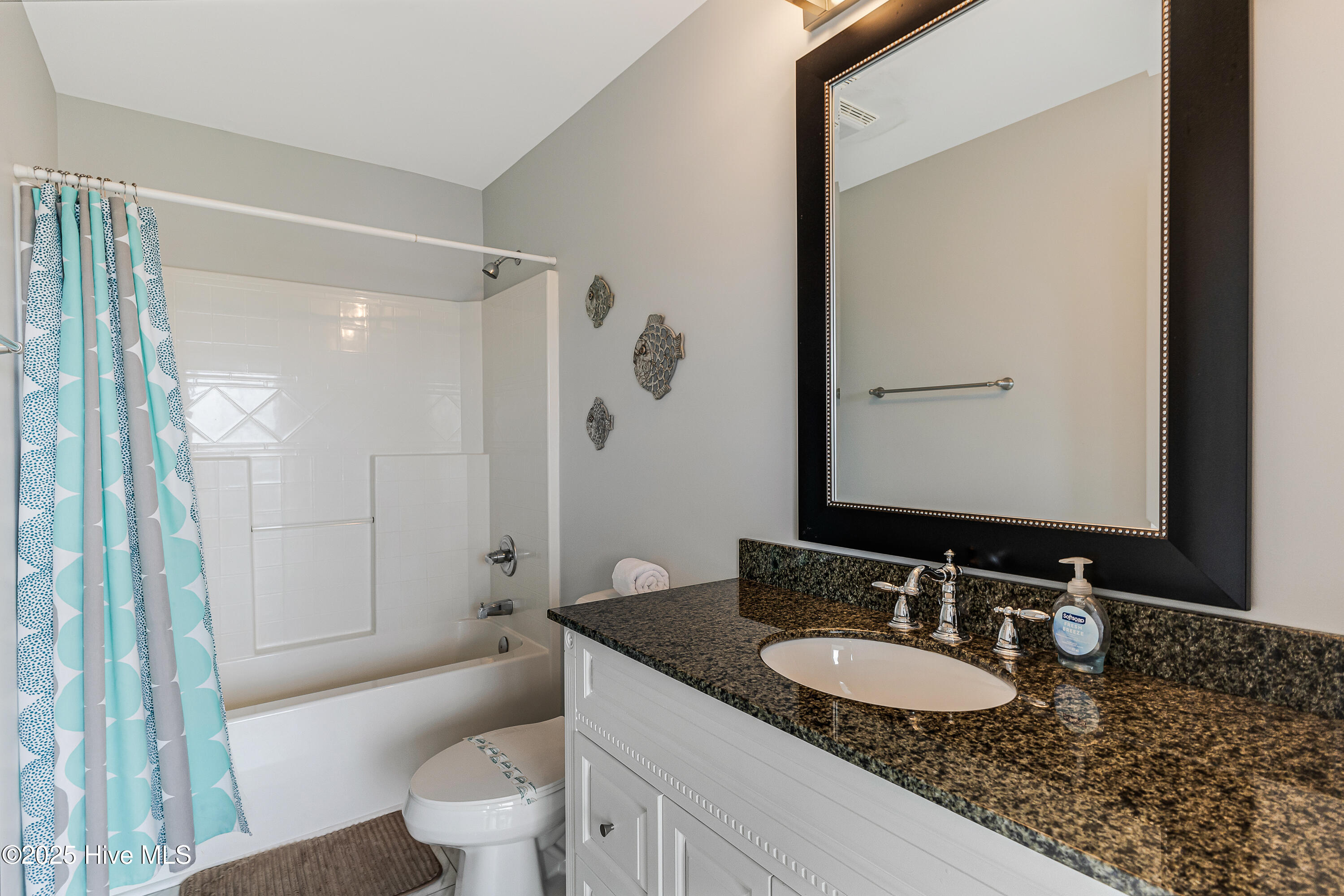 100514949 | Photo 22