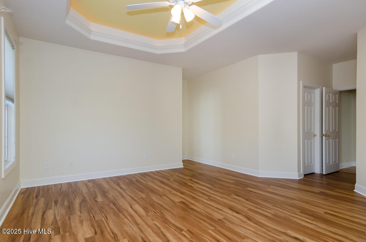 100539941 | Photo 11