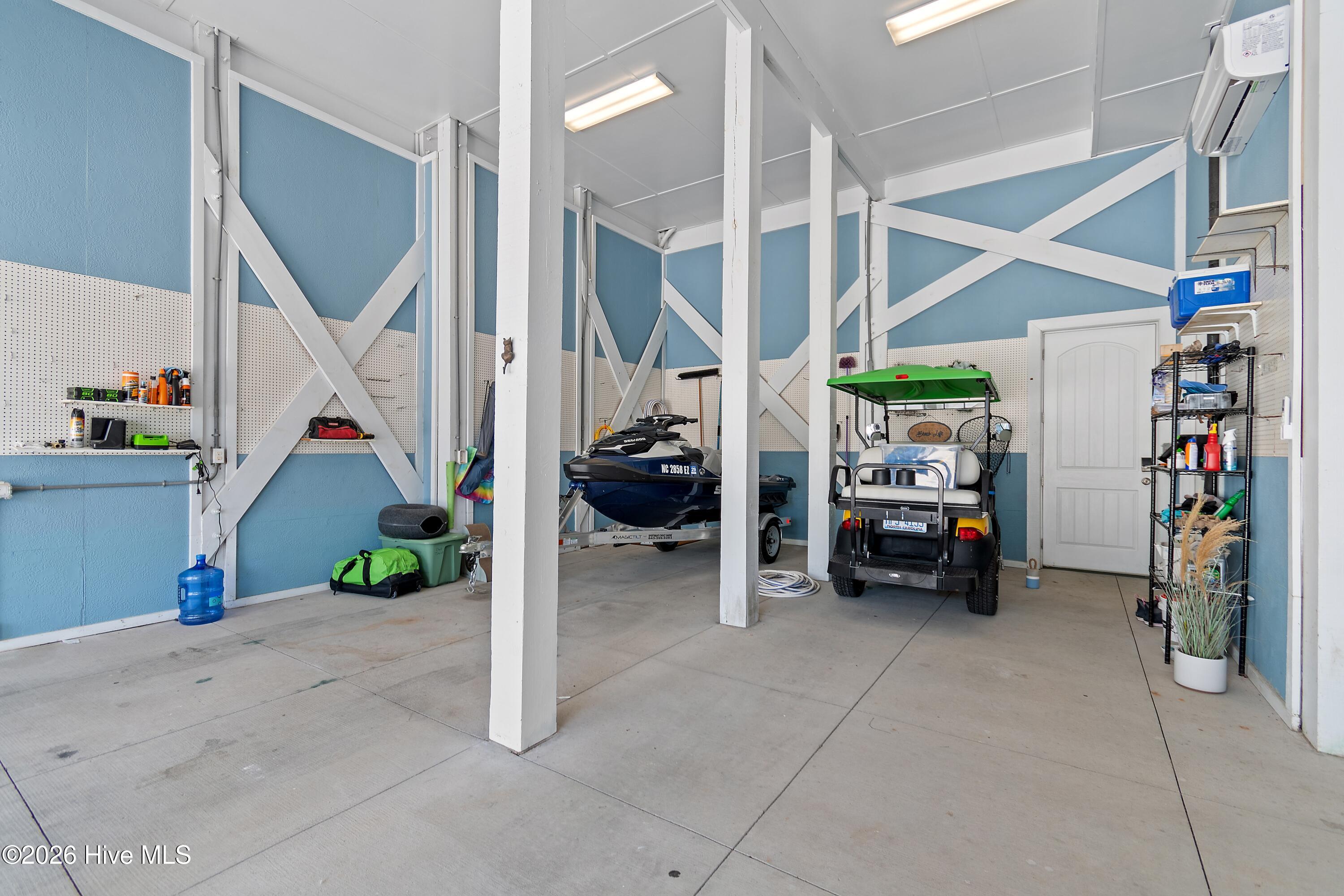 100562772 | Photo 79