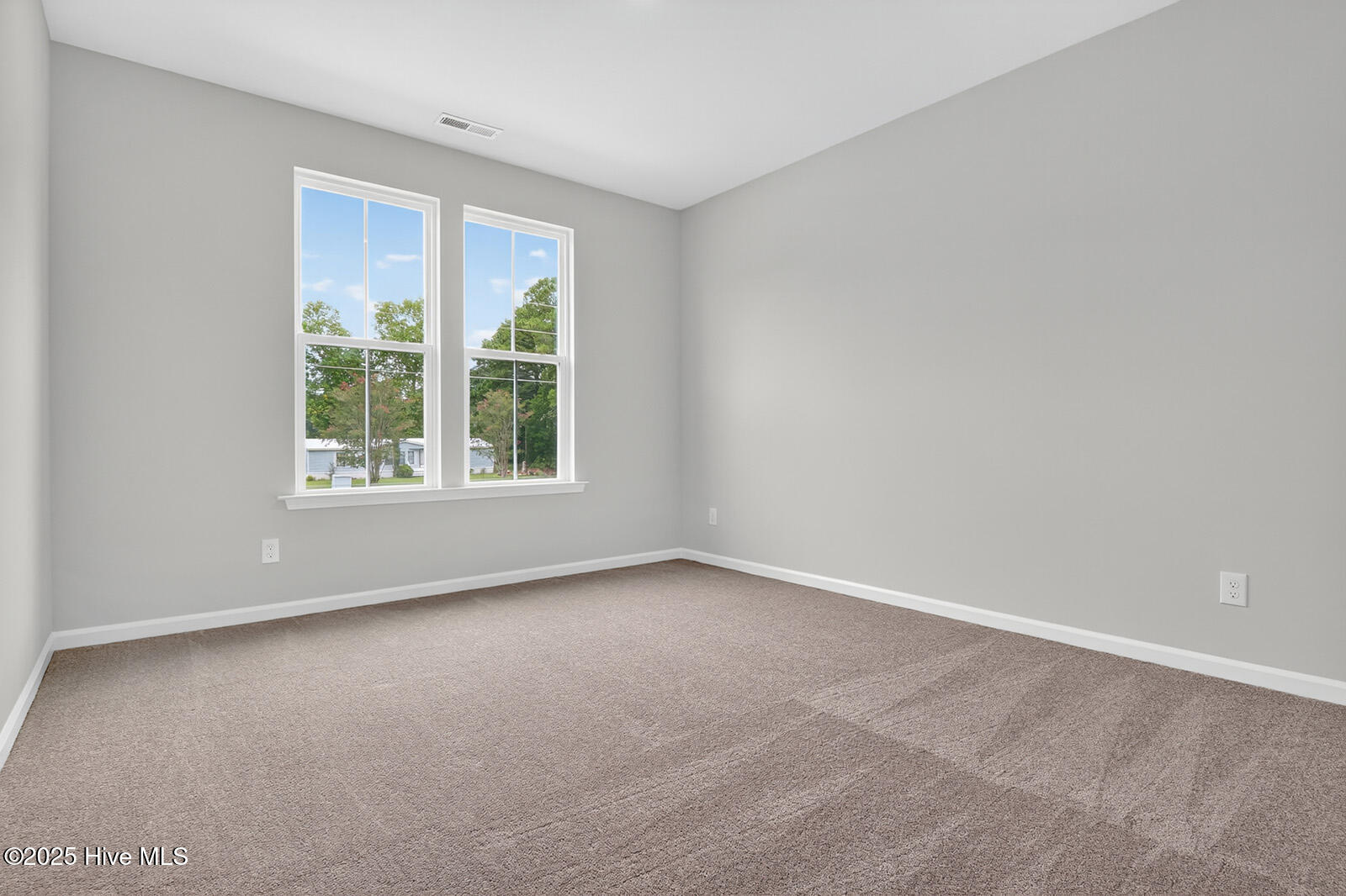 100559094 | Photo 25