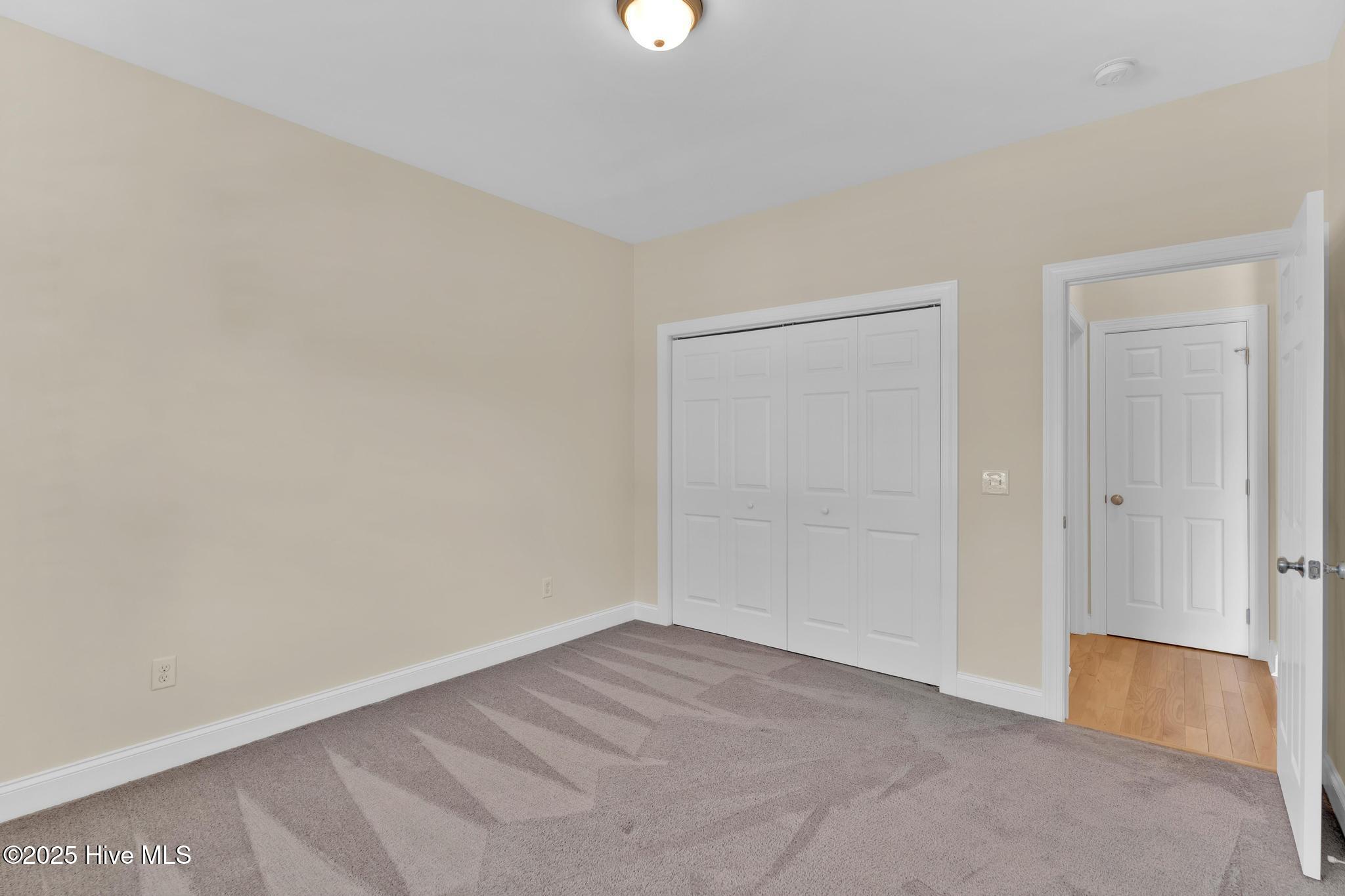 100530563 | Photo 21