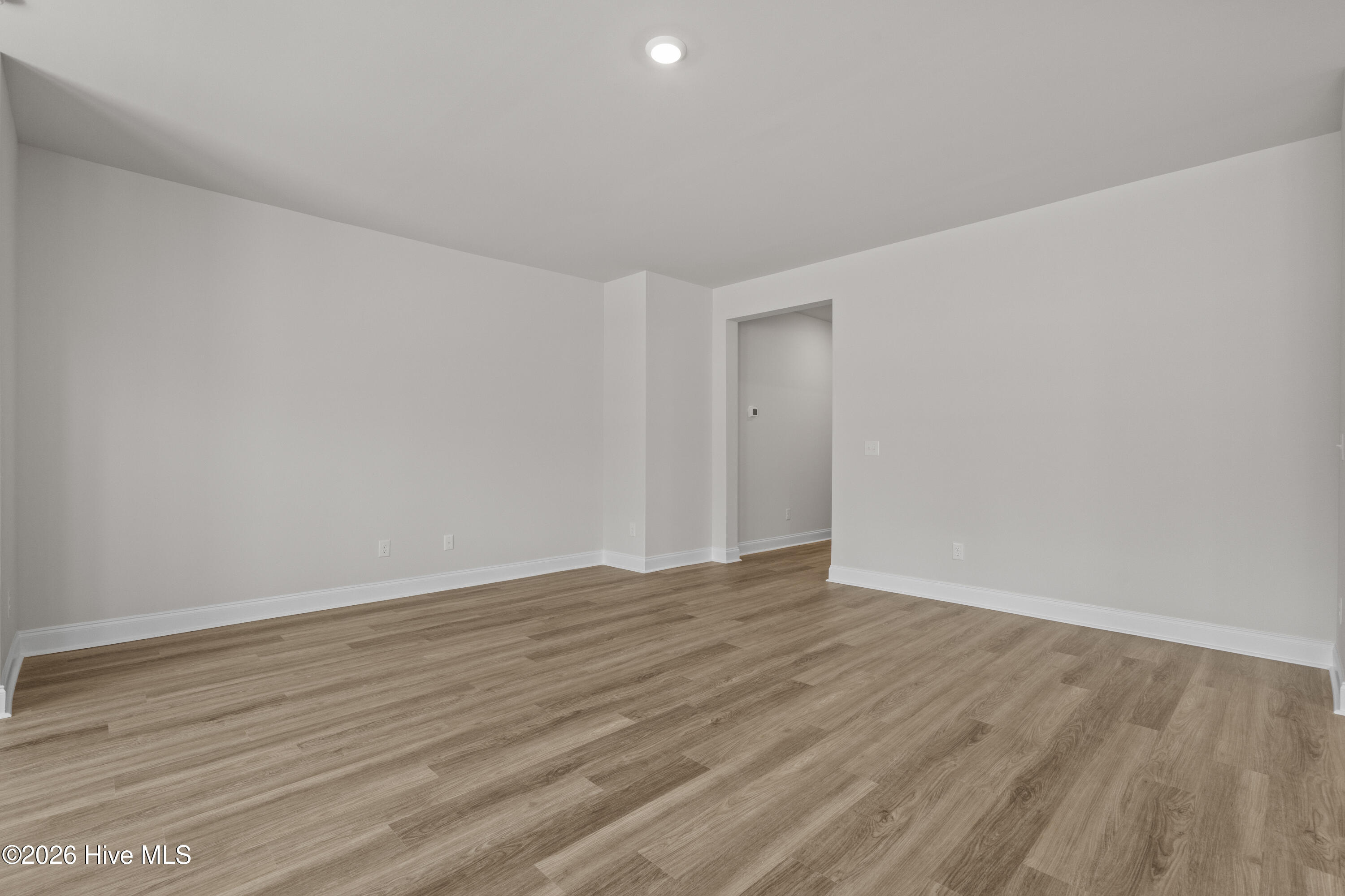 100554754 | Photo 11