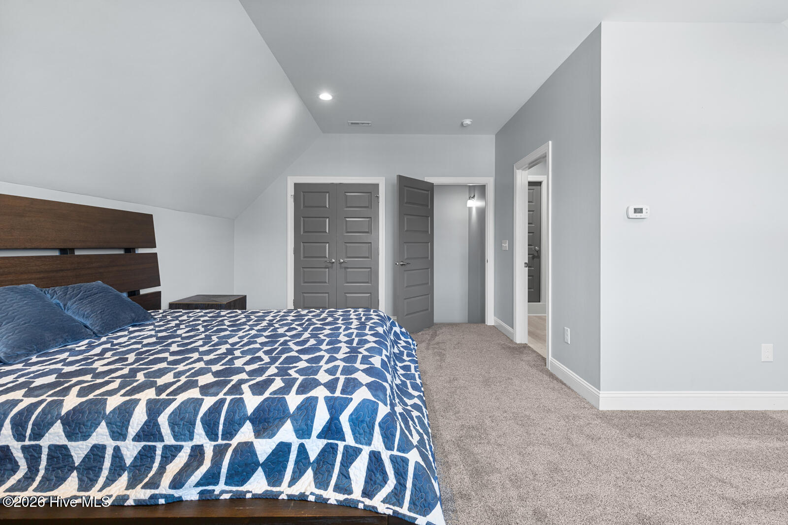 402 King Richard Court,Jacksonville