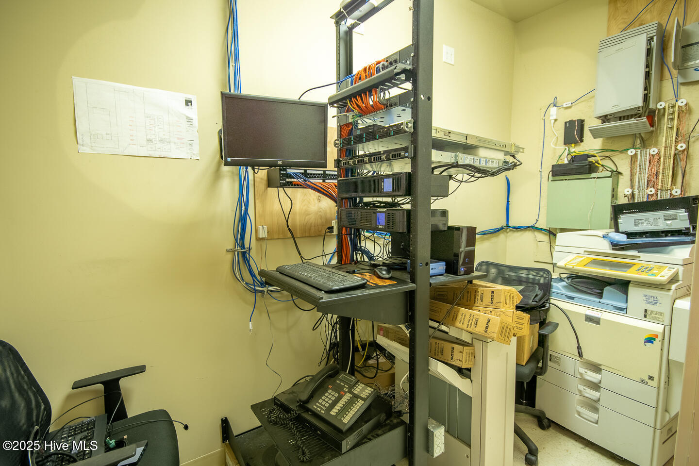 100507866 | Photo 57