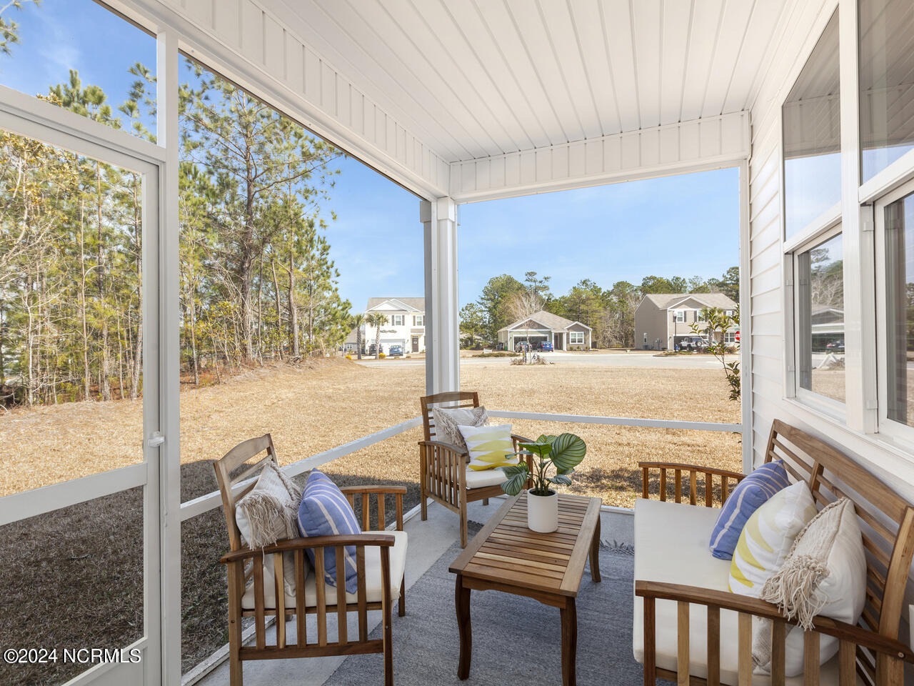 100541582 | Photo 25