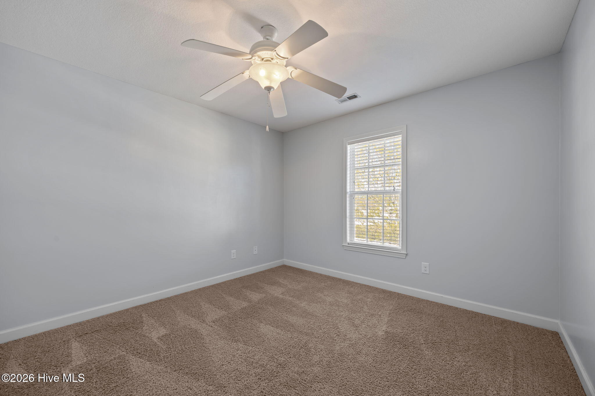 100560310 | Photo 34