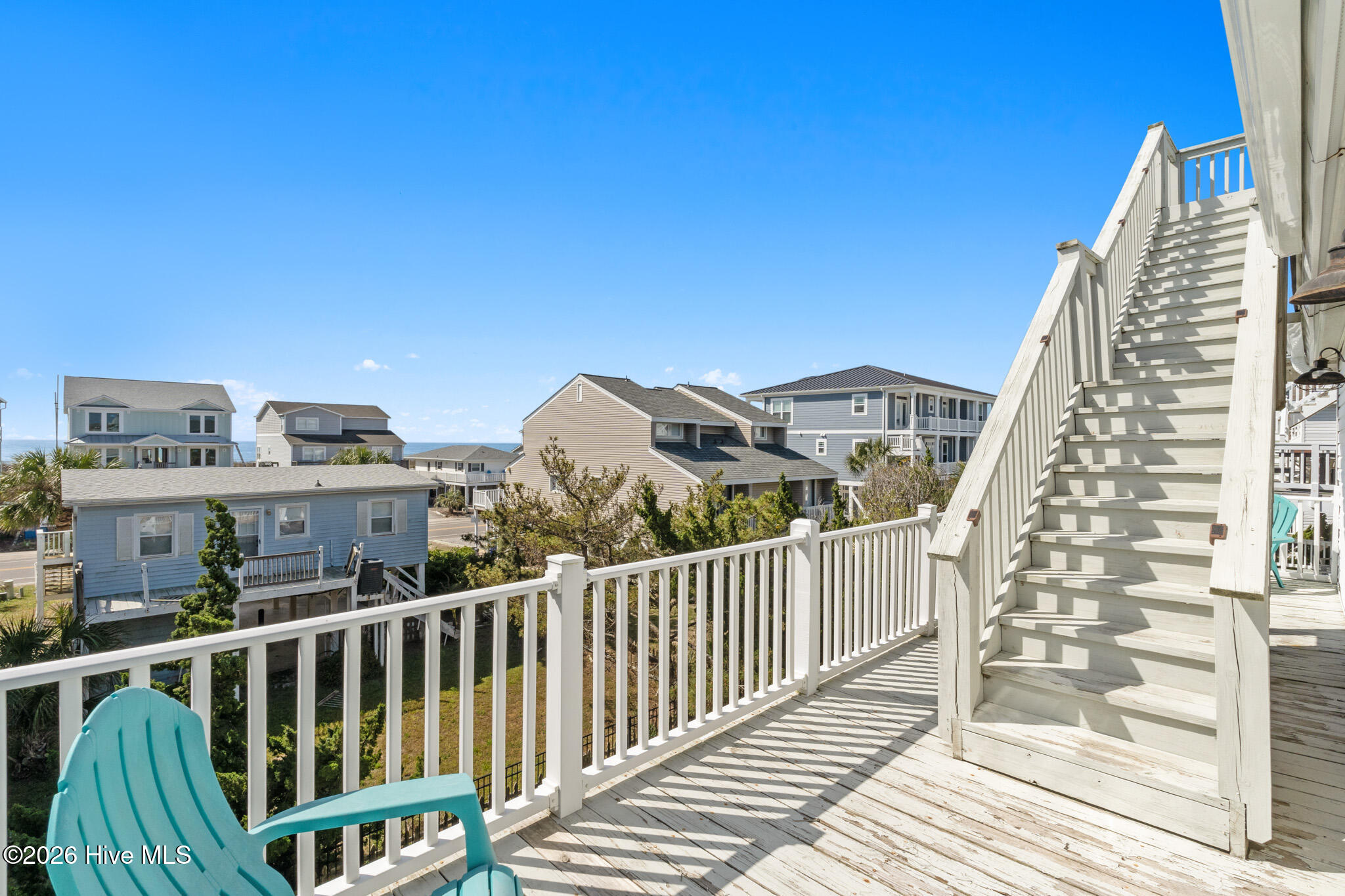 100564426 | Photo 36