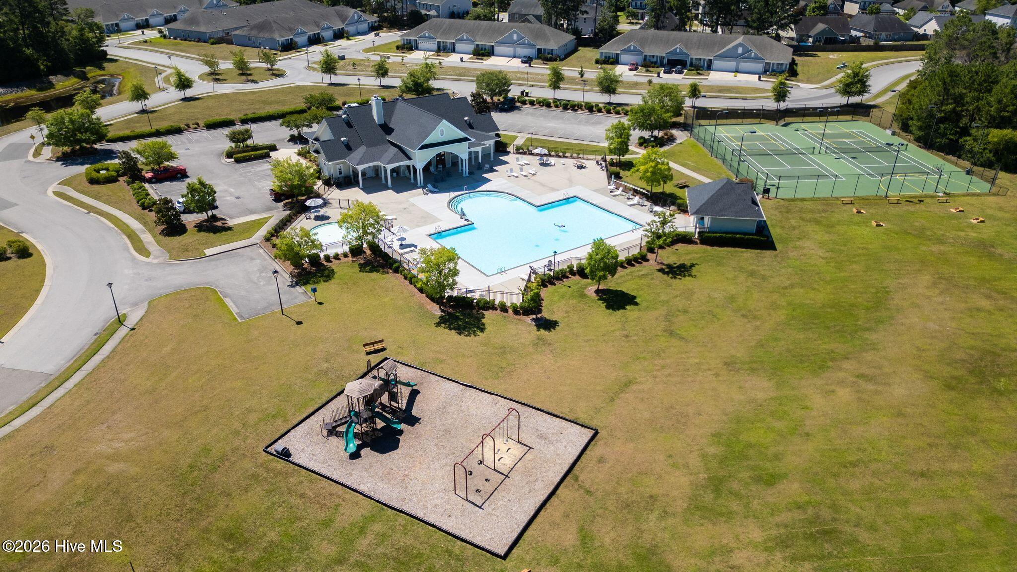 100567646 | Photo 77