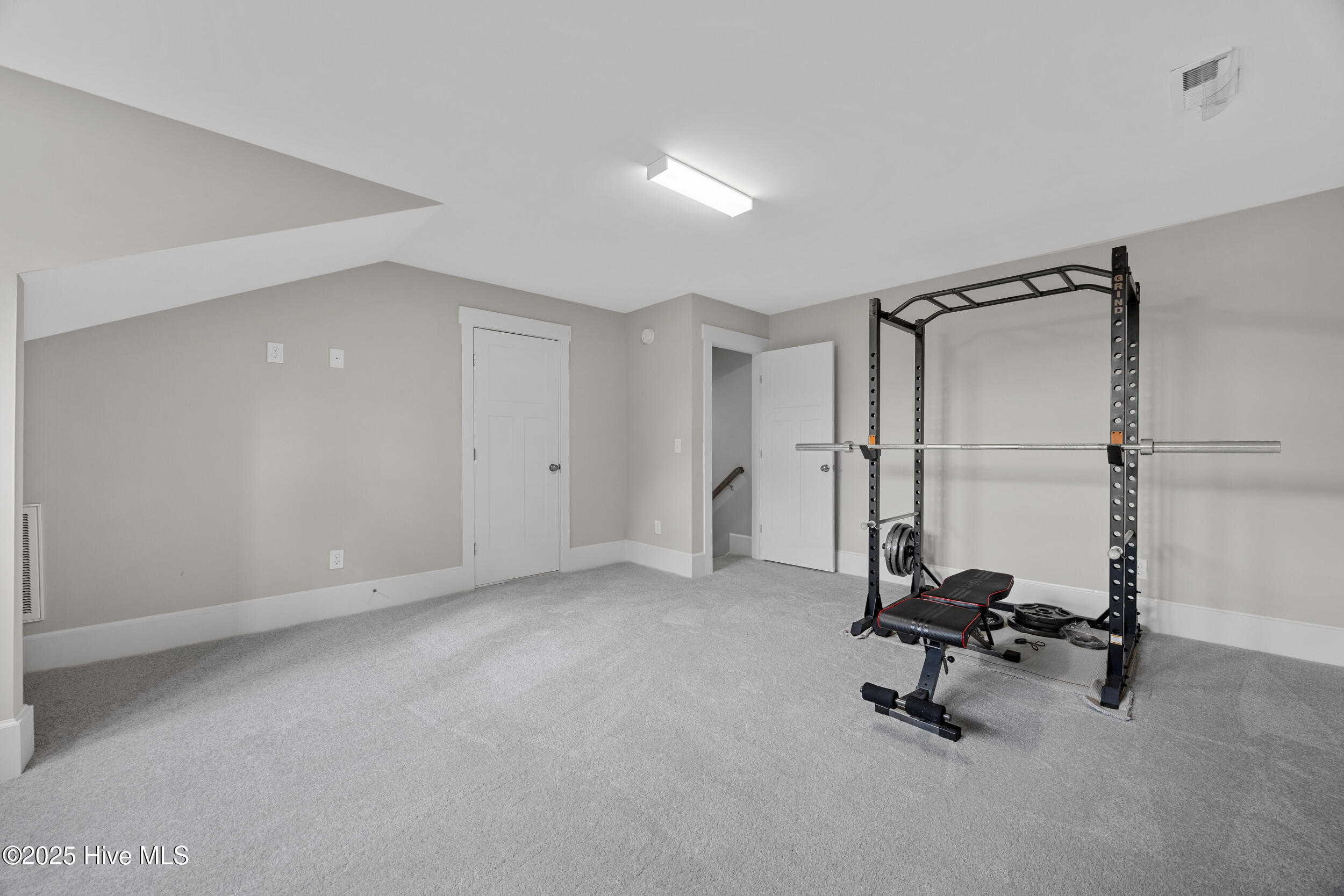 100544586 | Photo 47