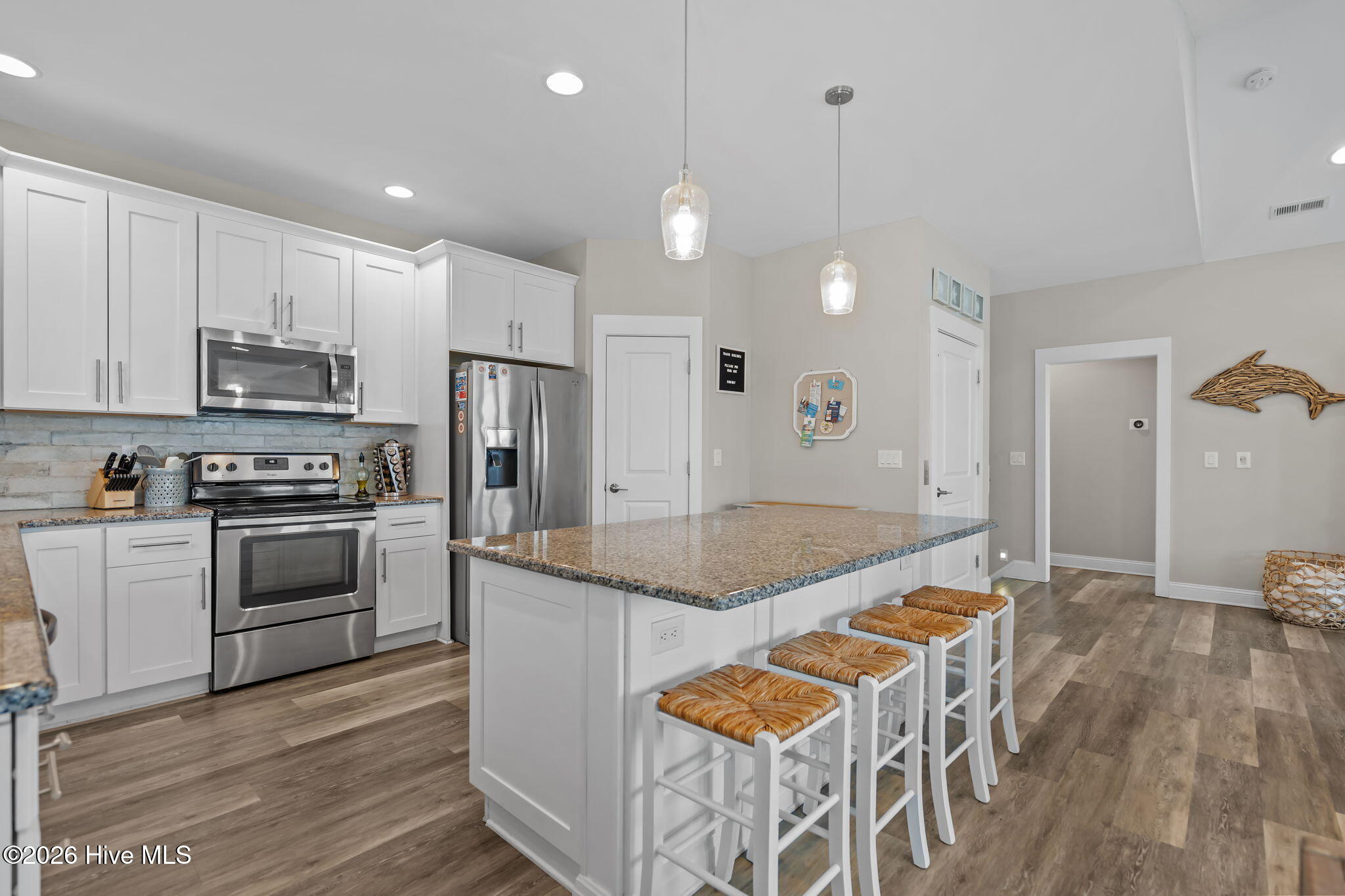 100553388 | Photo 37