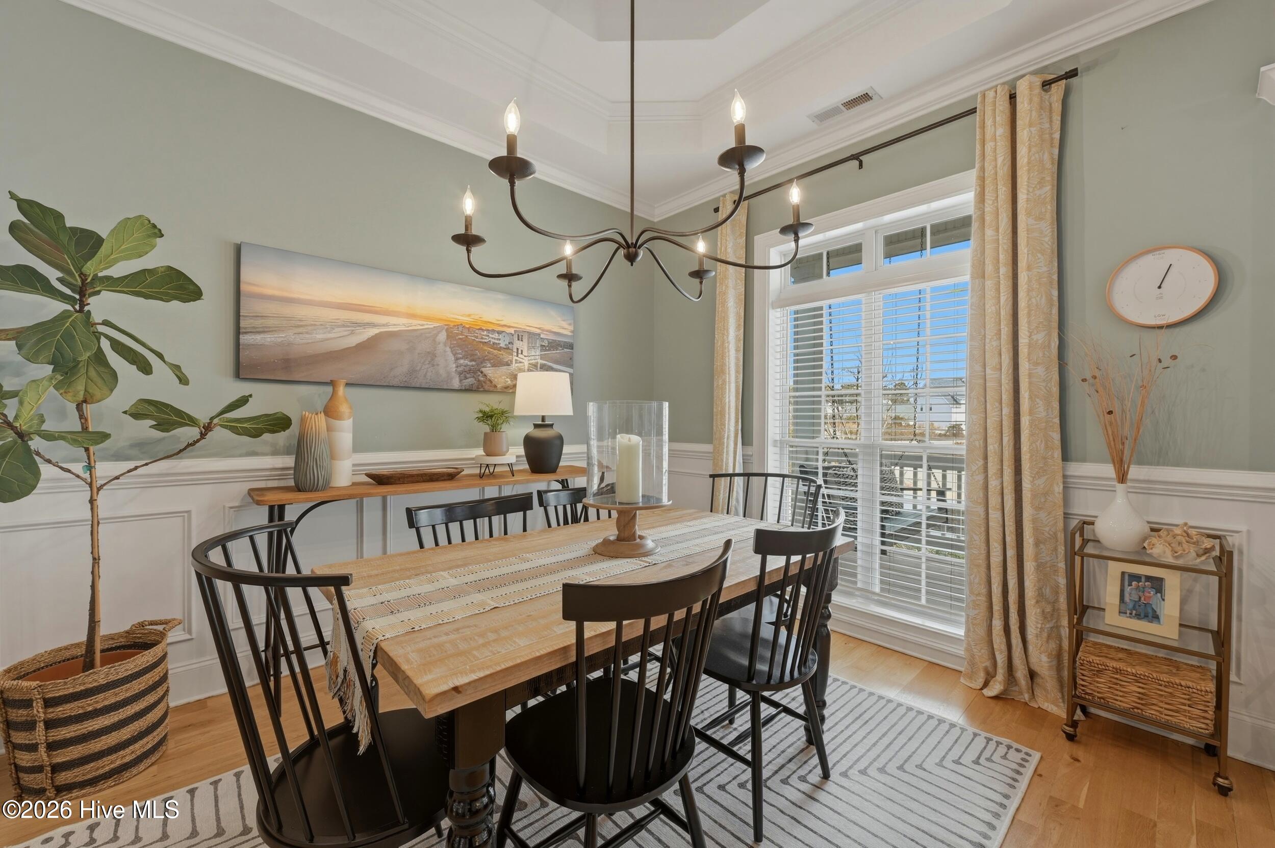 100556453 | Photo 16