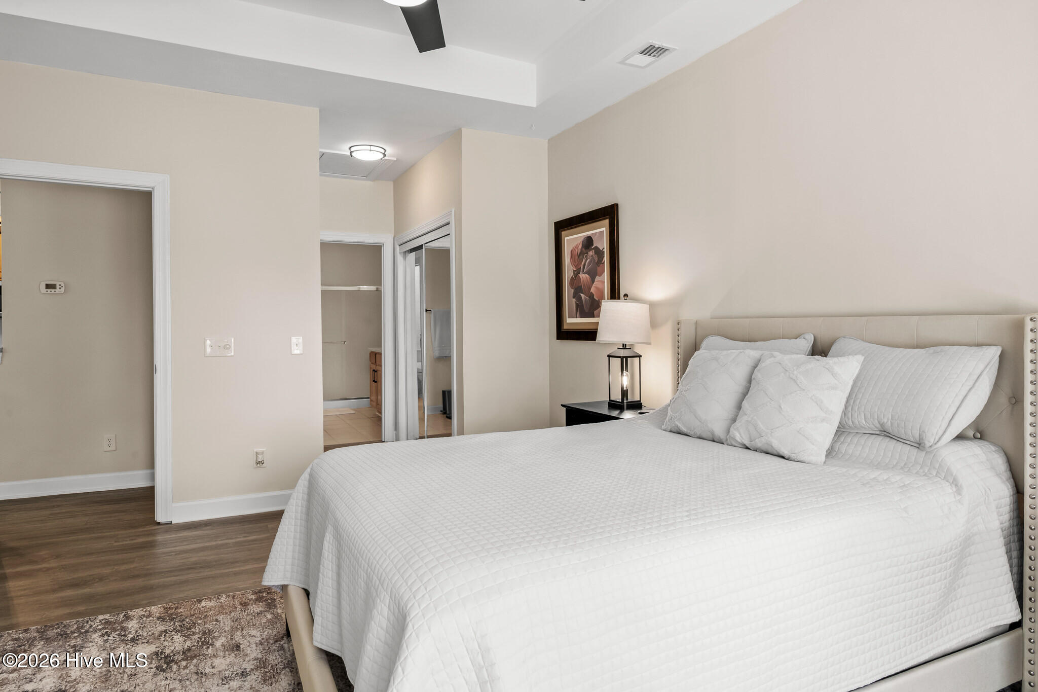 100568438 | Photo 21