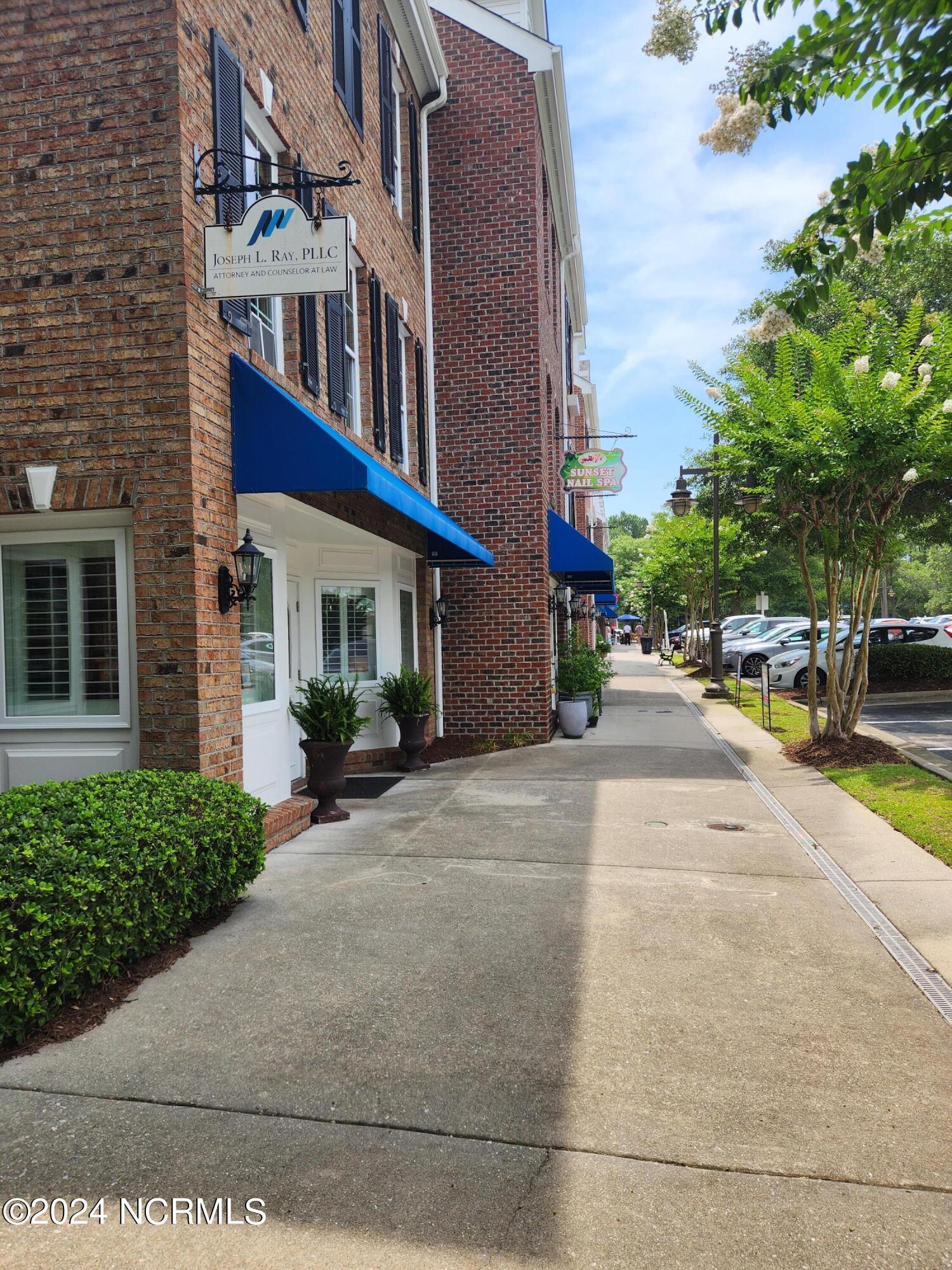 100517924 | Photo 25