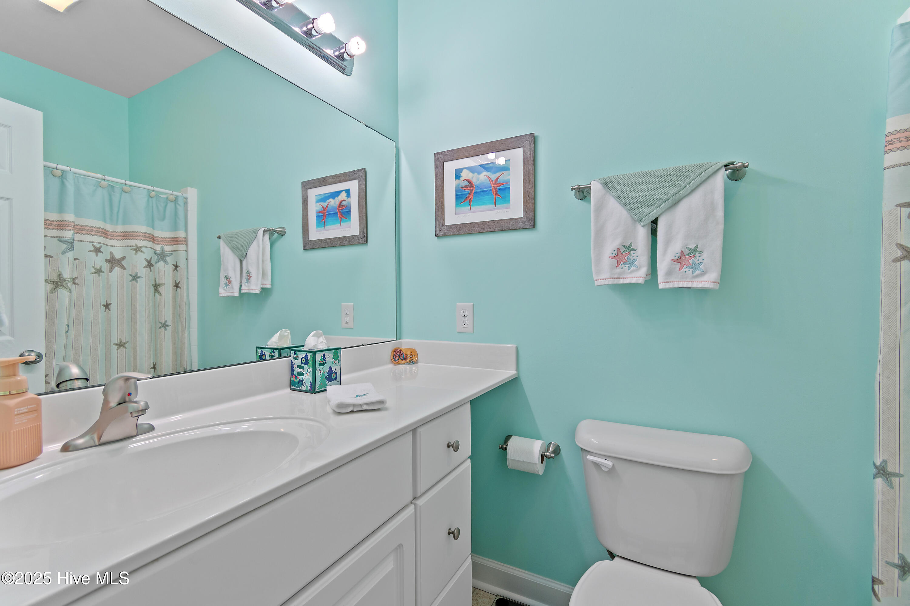 100543636 | Photo 25