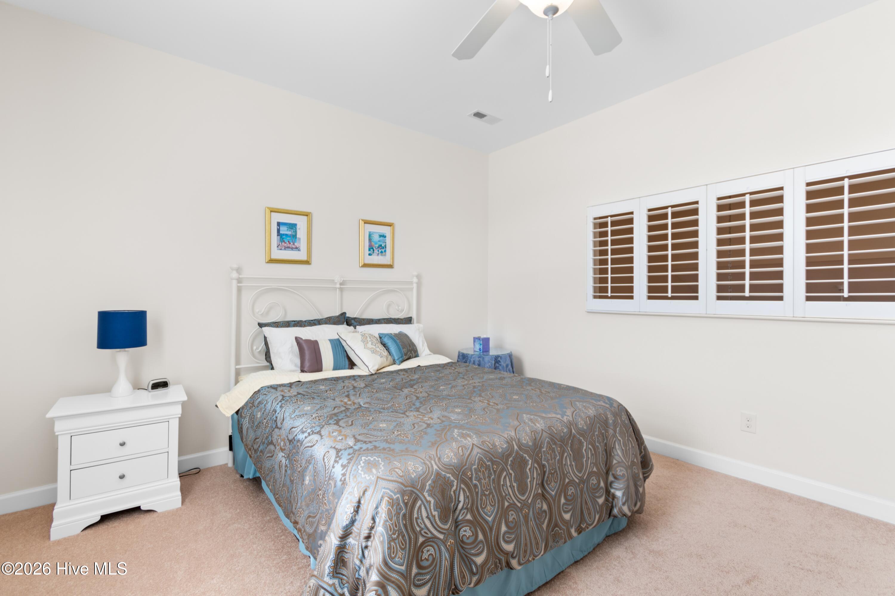 100561934 | Photo 27