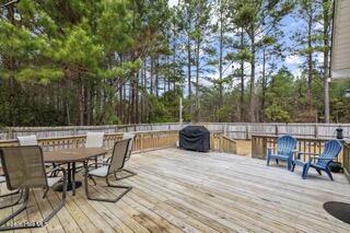 100552860 | Photo 28