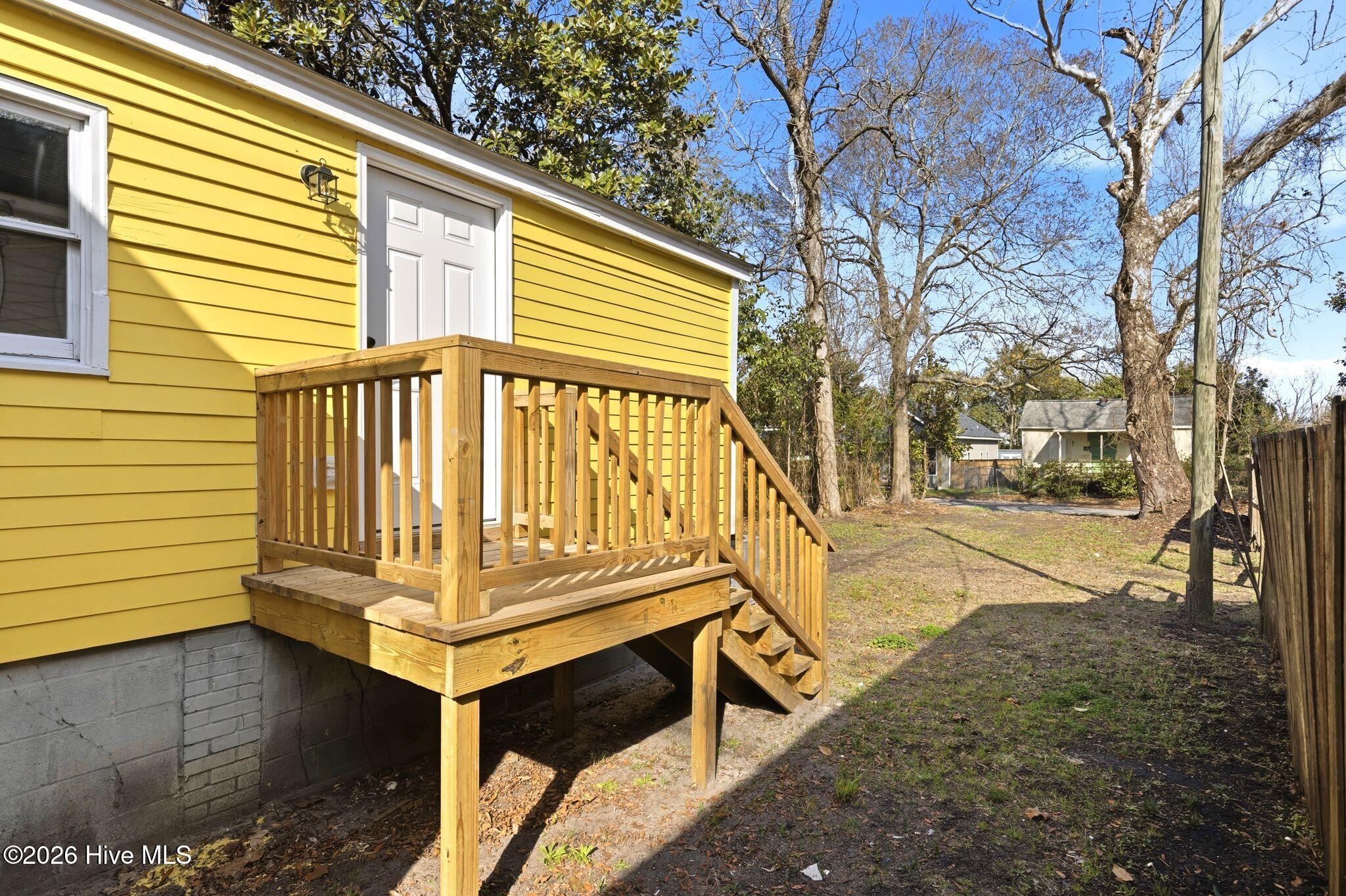 100562420 | Photo 37