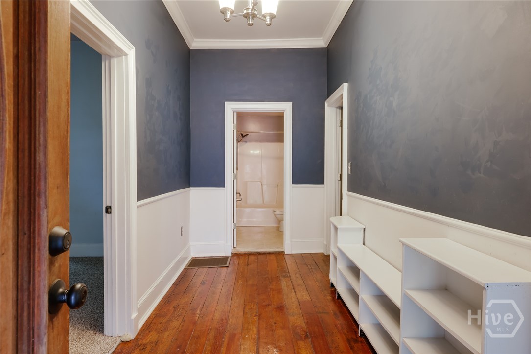 beautiful original heart pine floors
