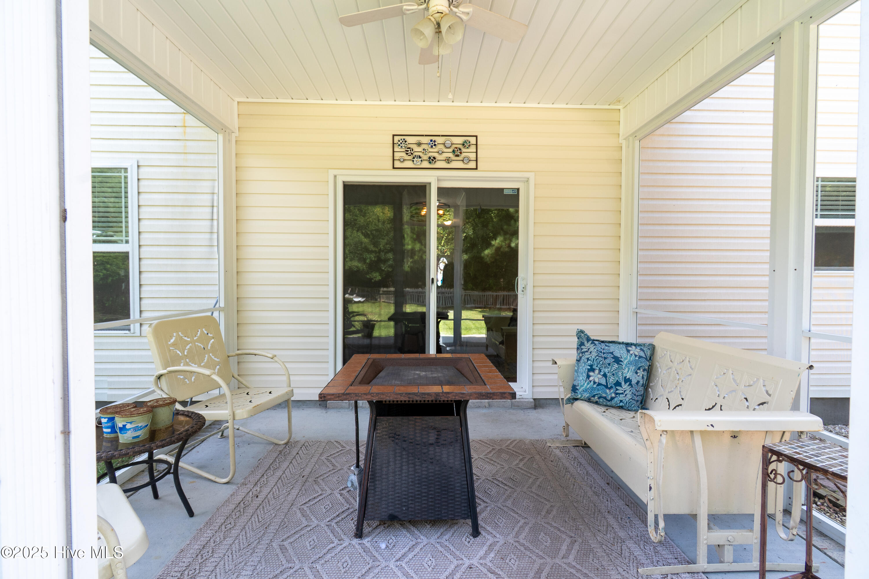 100528578 | Photo 12