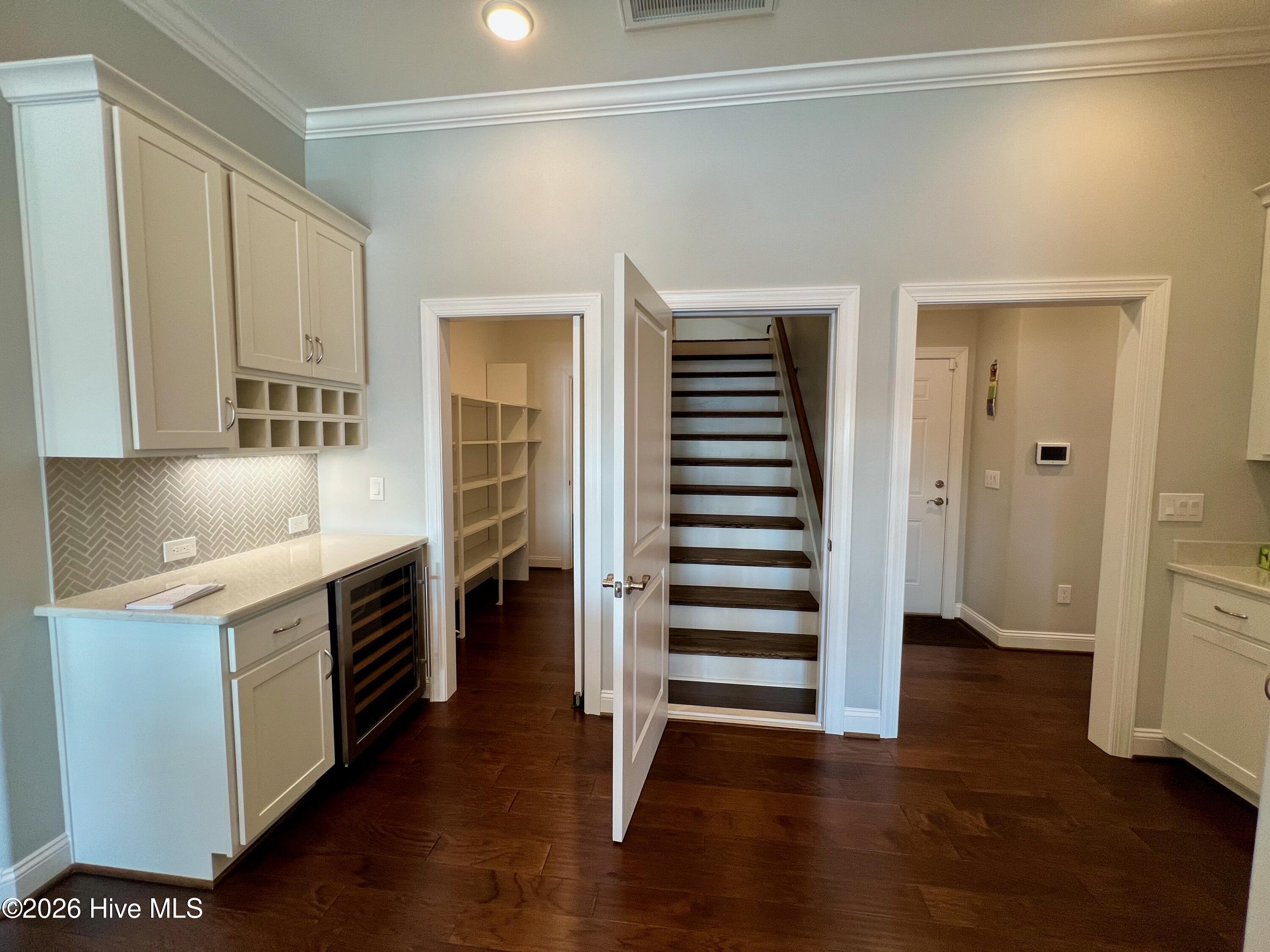 100549571 | Photo 55