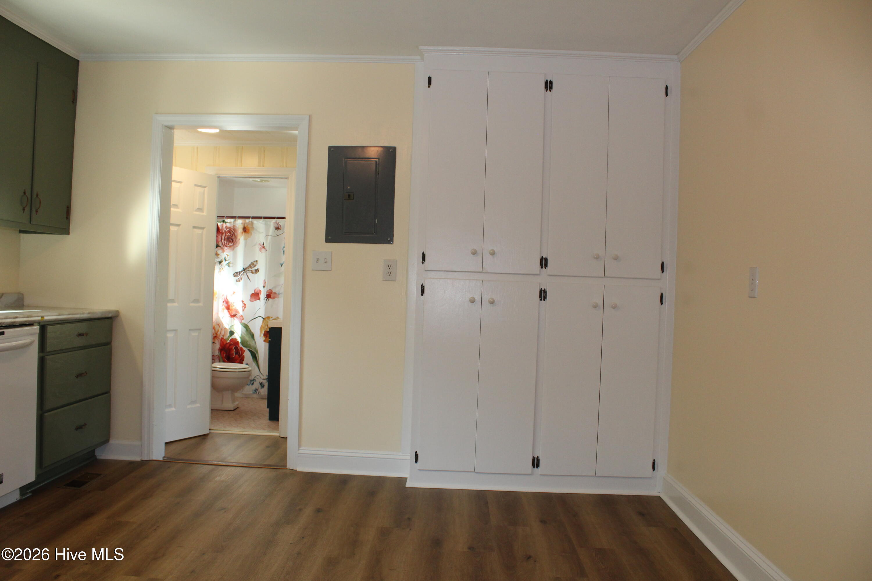 100567630 | Photo 13