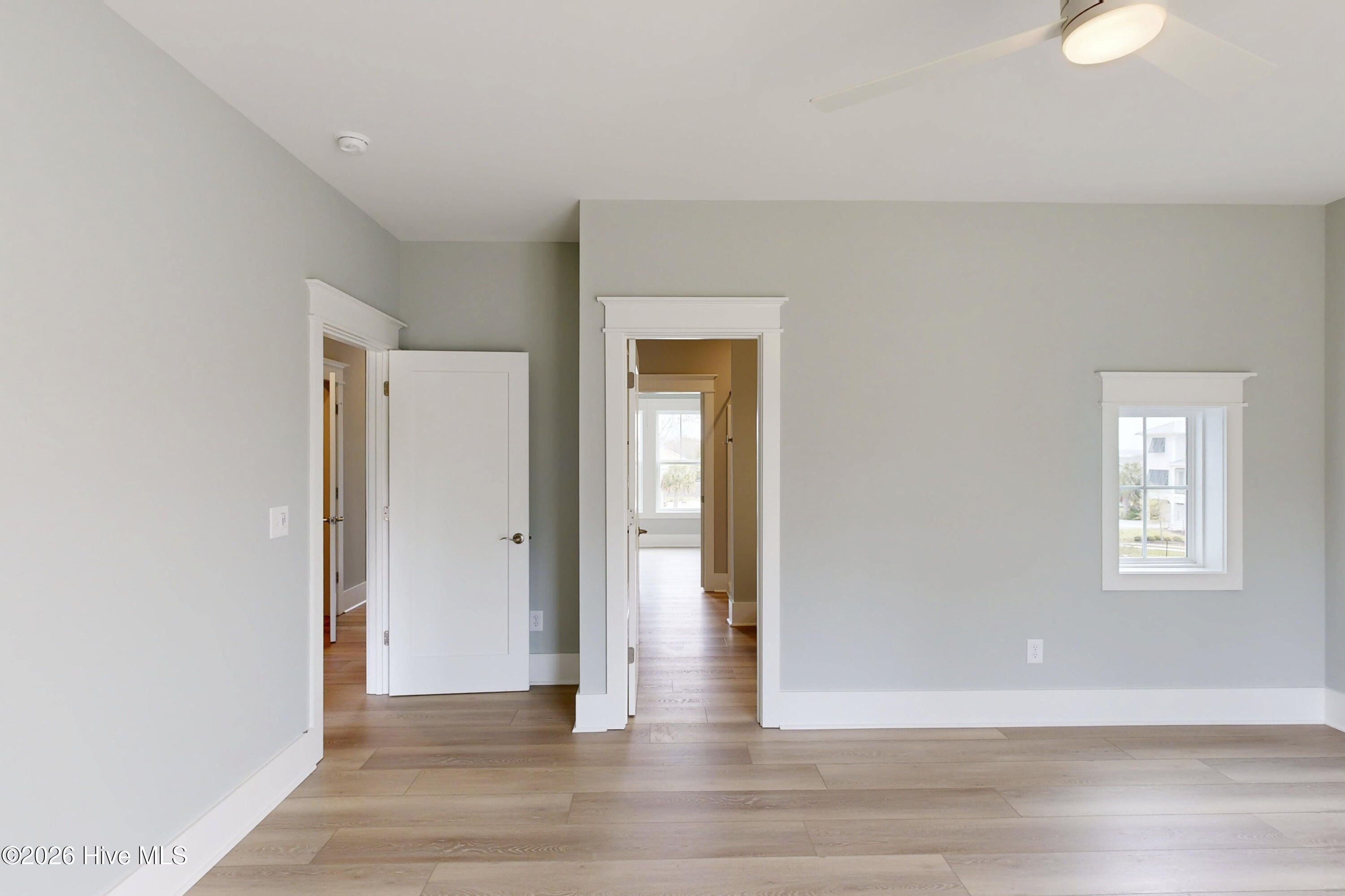 100559746 | Photo 22