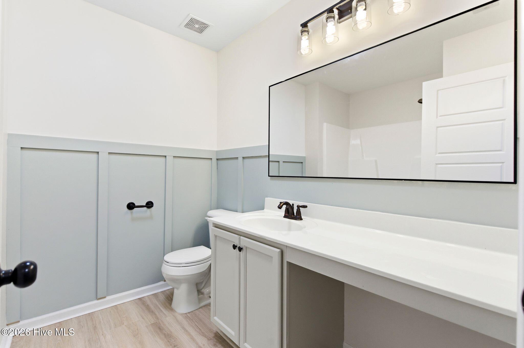 100566859 | Photo 46